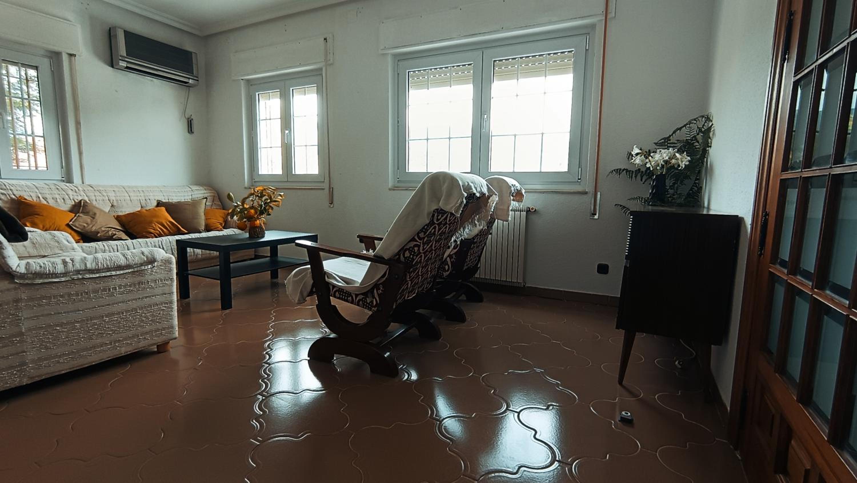 Casa de cinco habitaciones