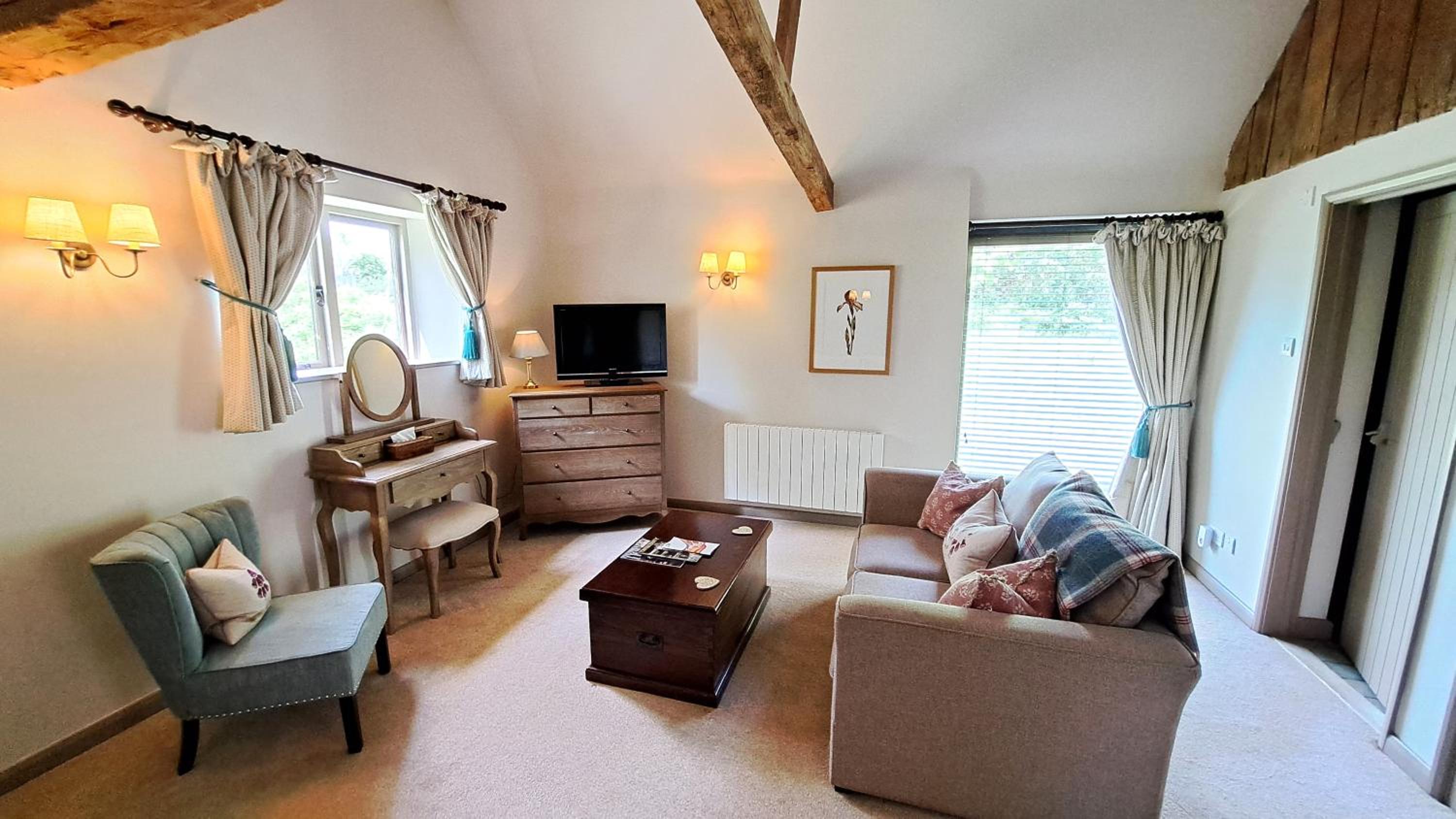 Deluxe Room - Photo 1
