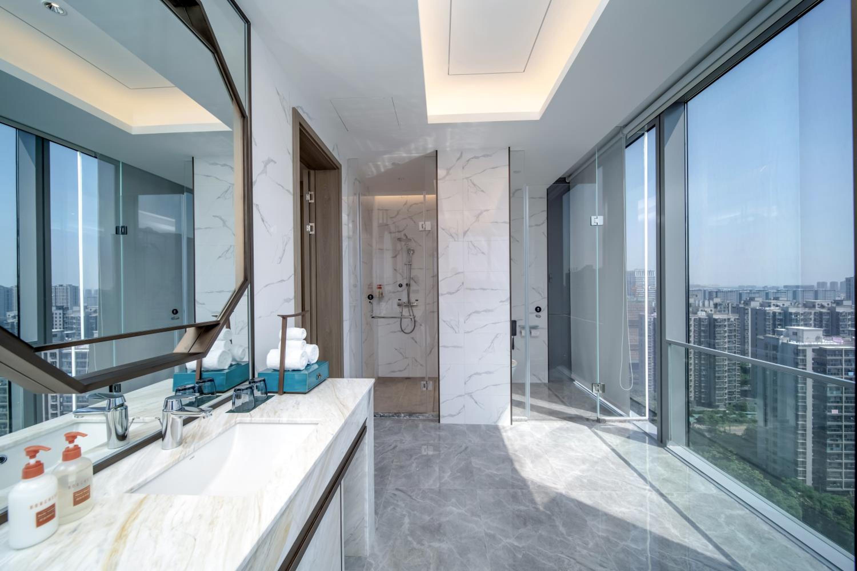 One-Bedroom Suite