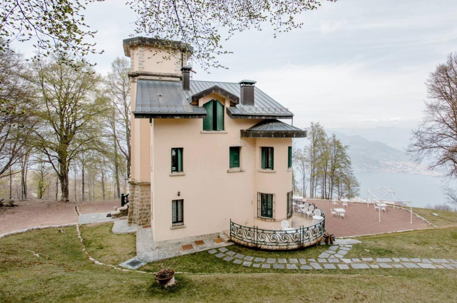 Double Room with Lake View photo 3