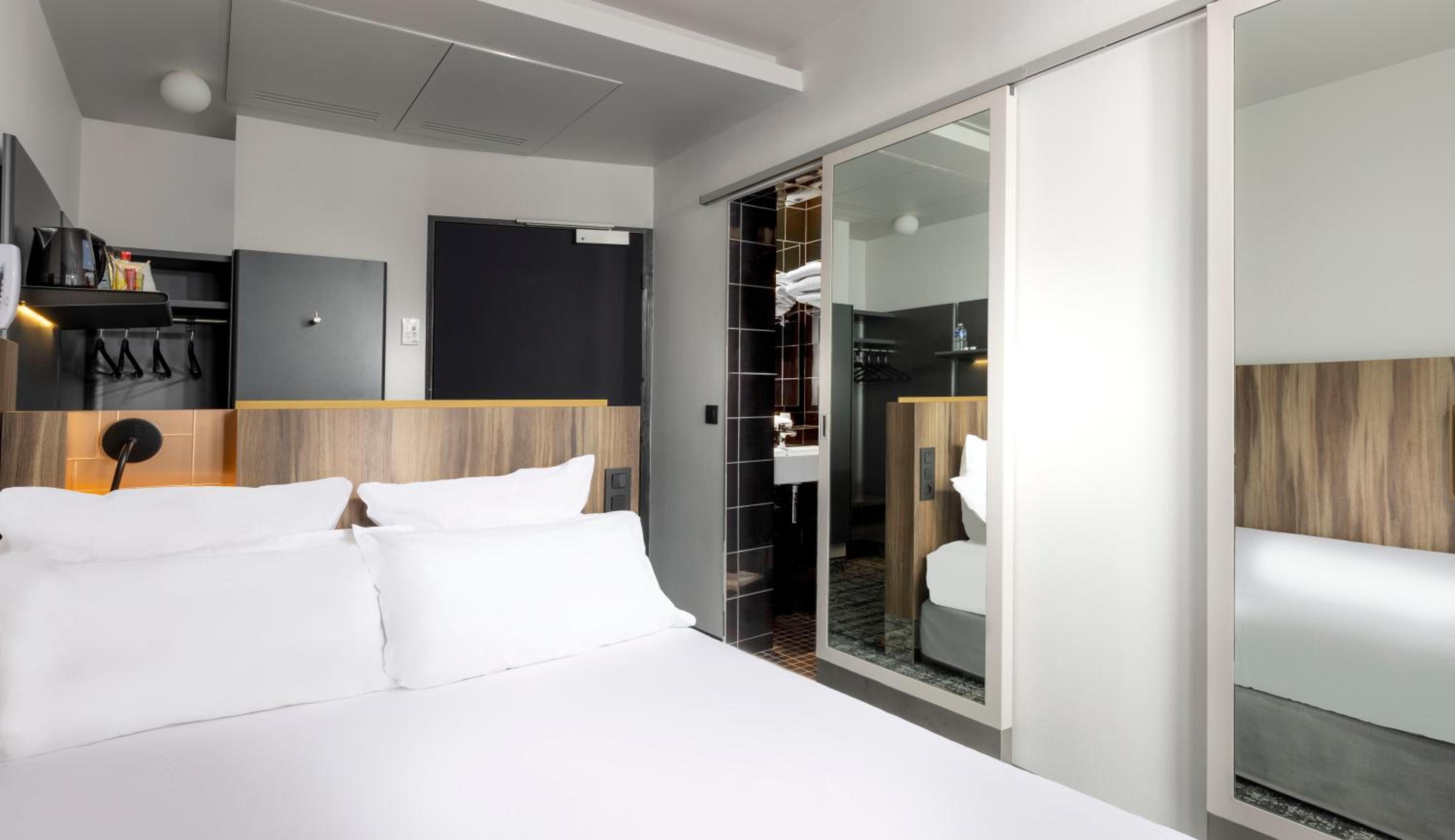 Cozy Double Room