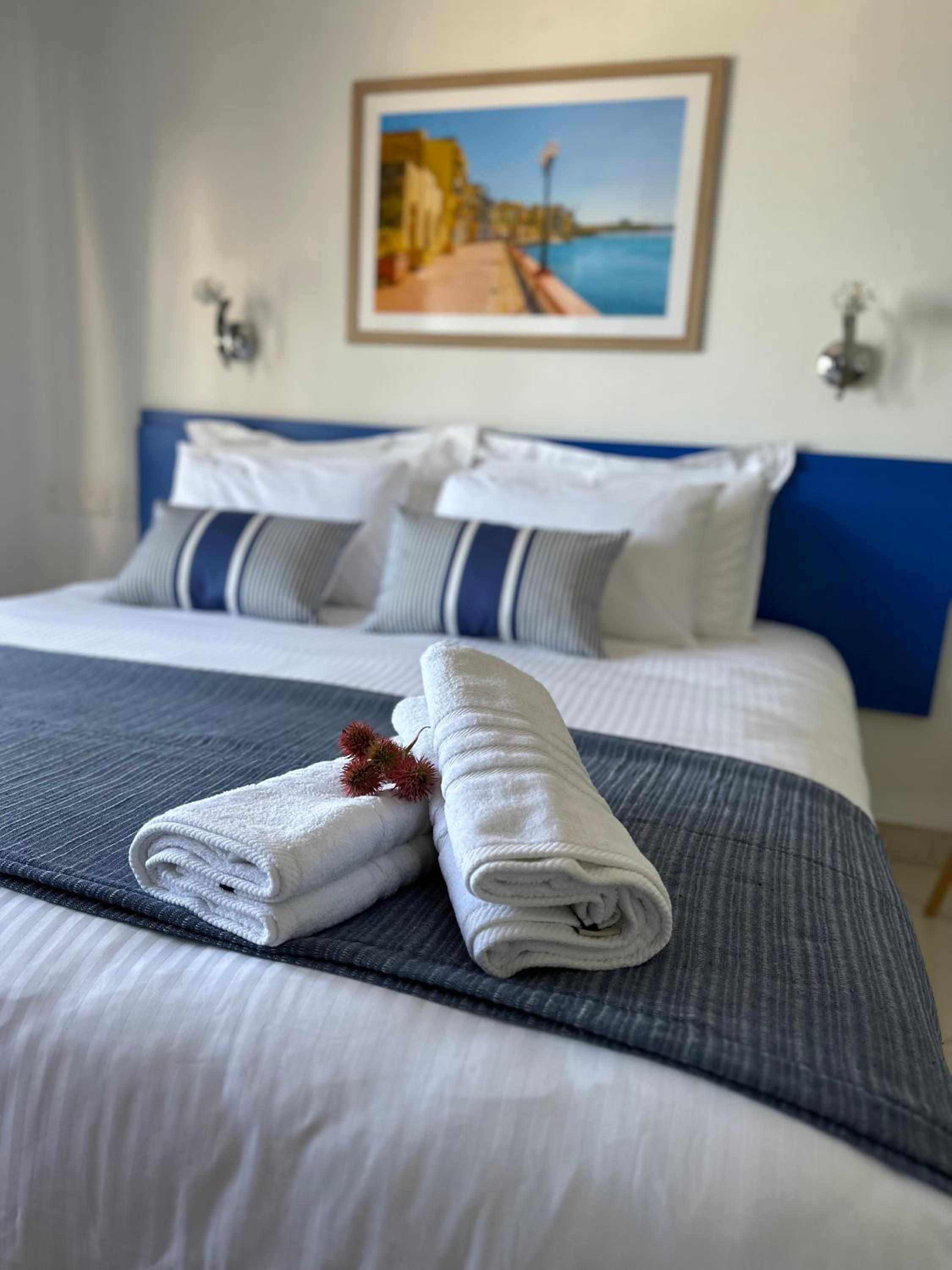 Deluxe Double Room with Sea View photo 1