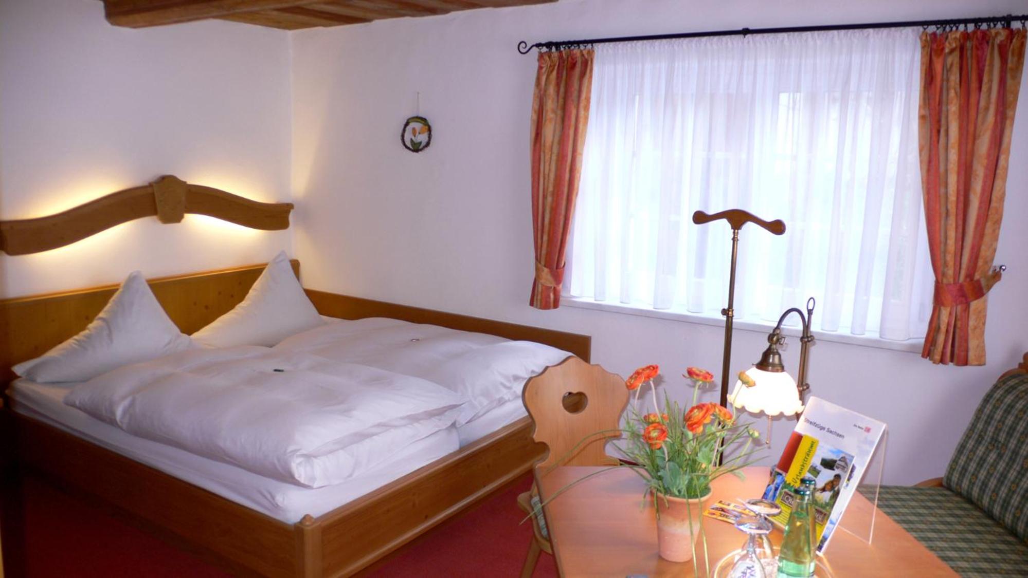 Standard Single Room with Shower photo 1
