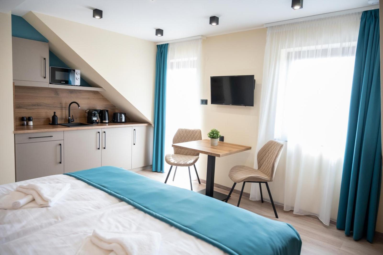Studio Apartment