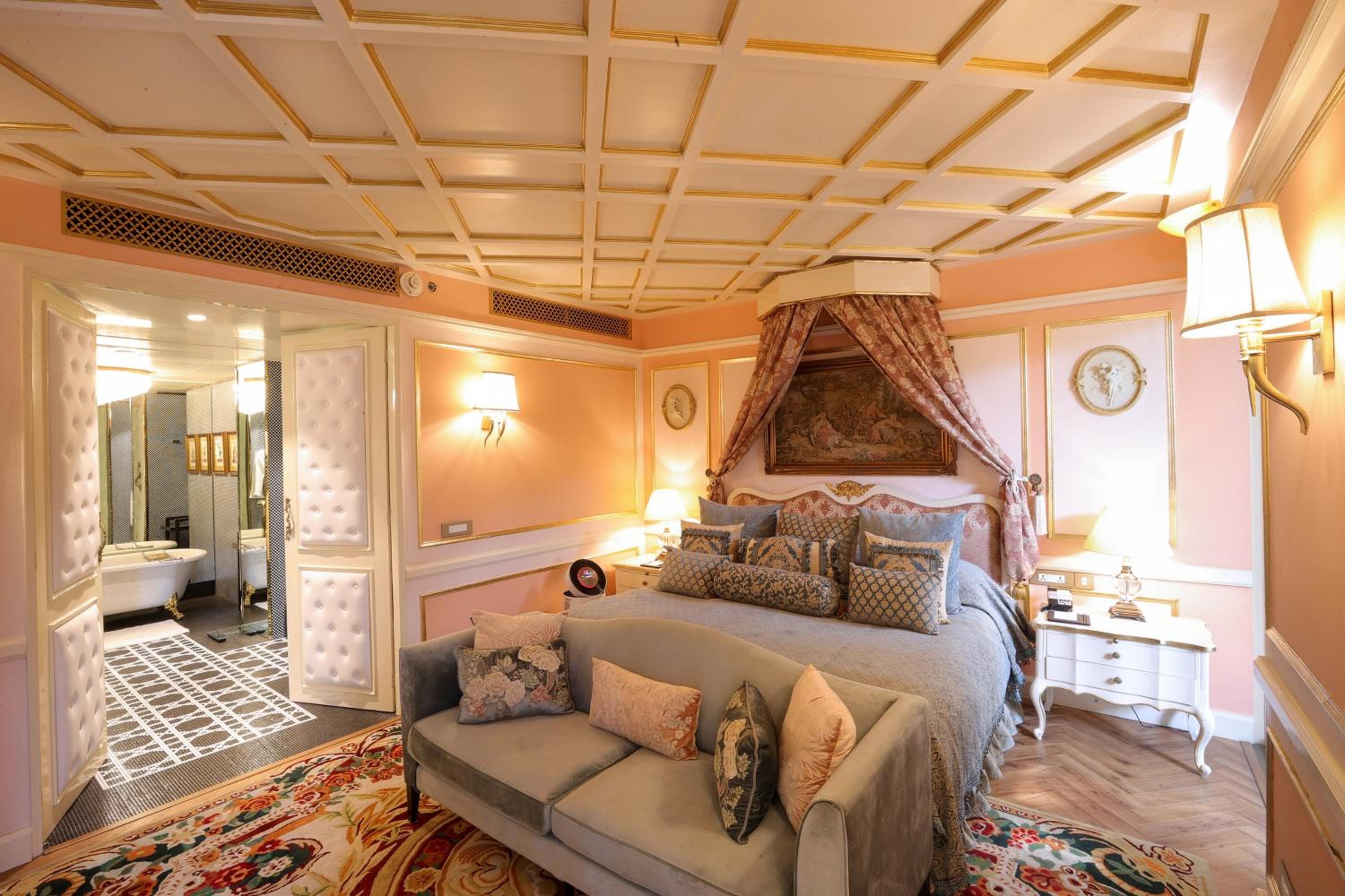 Belle Epoque Suite with Happy Hours at Safari Lounge 5 to 7 pm, Buy 01 drink and get another drink complimentary (spirits), 1200 spa credit per booking