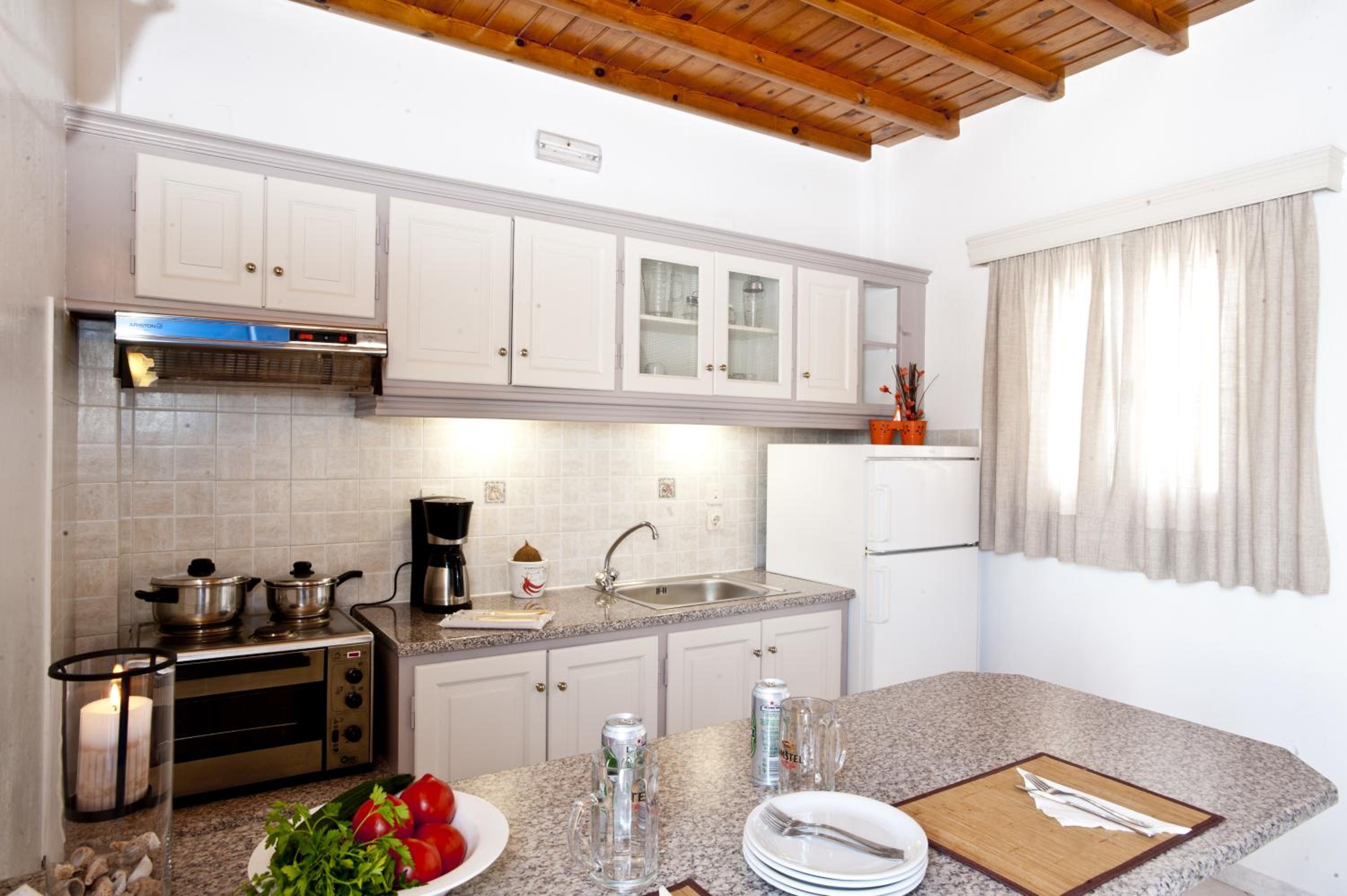 One-Bedroom Apartment - Photo 13