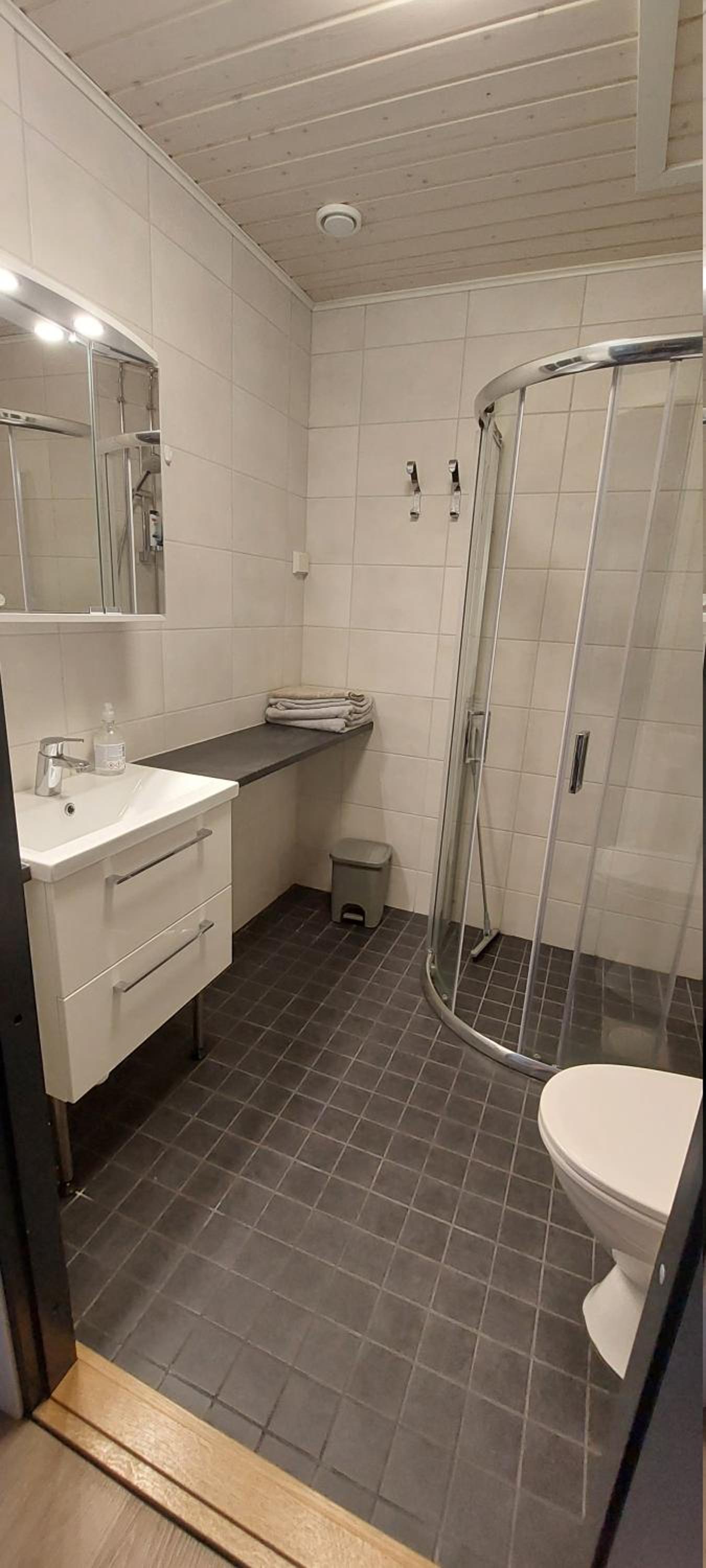 Twin Room - Photo 4