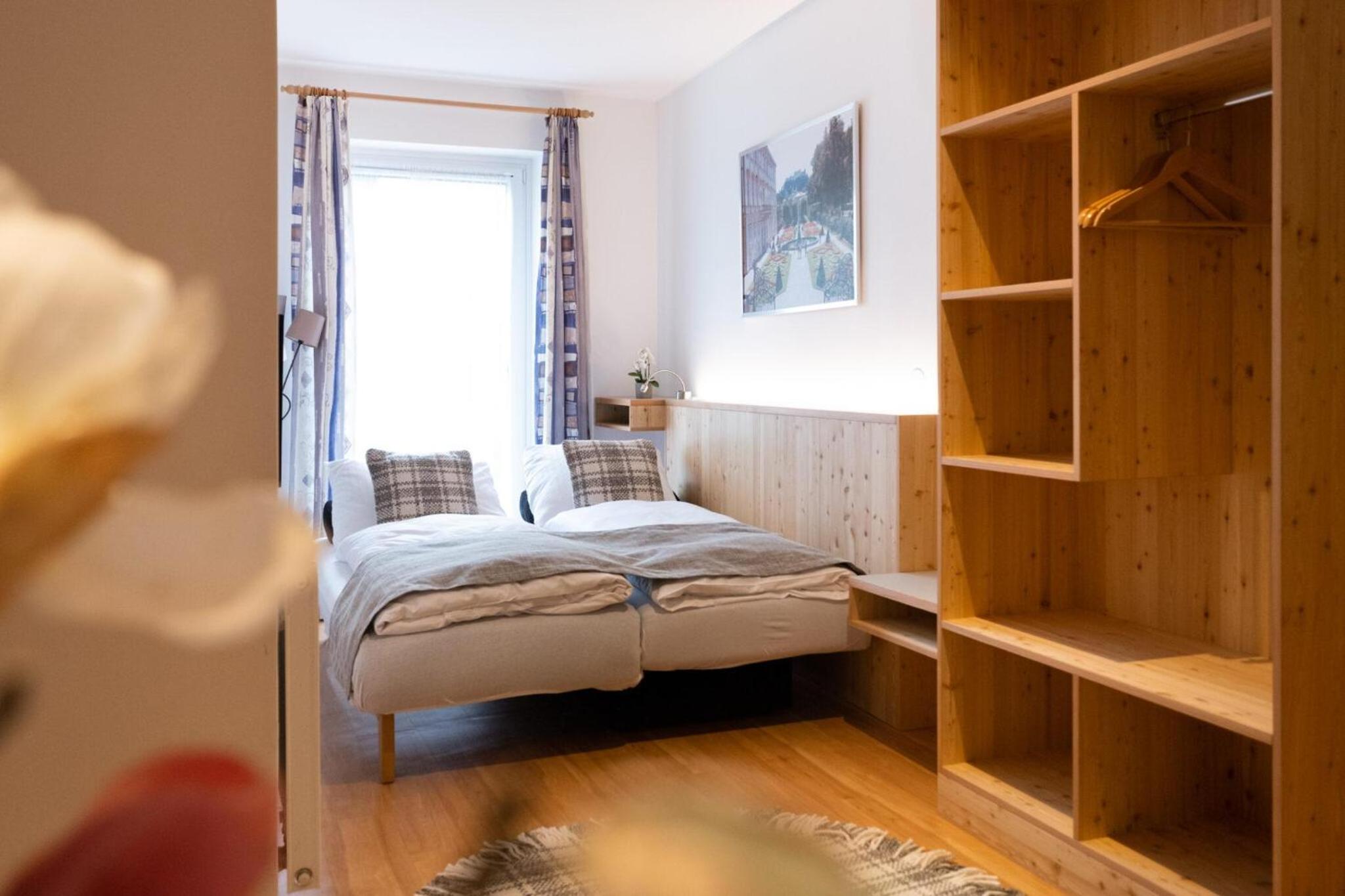 Apartment with Terrace - Photo 2