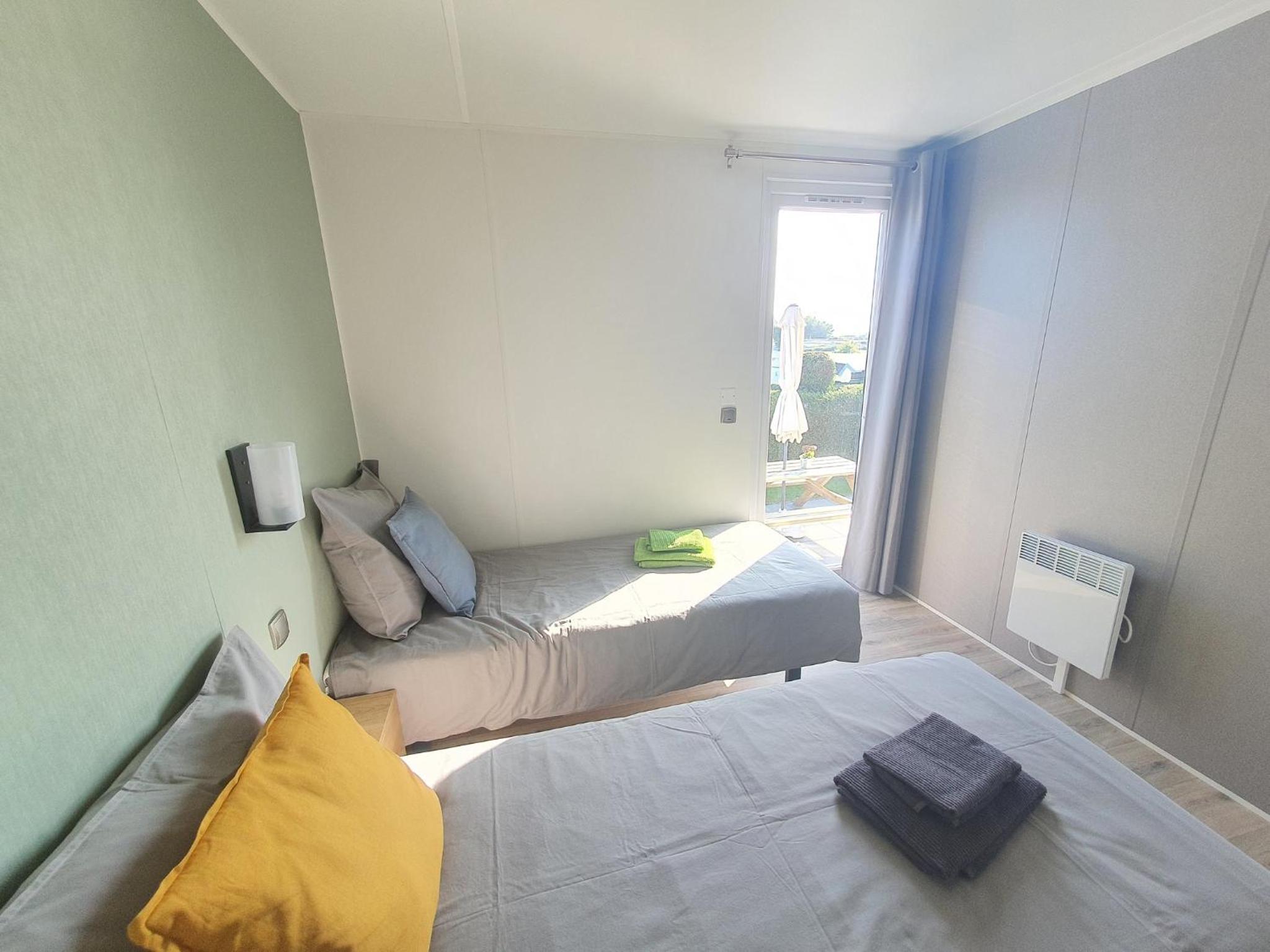 Mobile Home photo 2