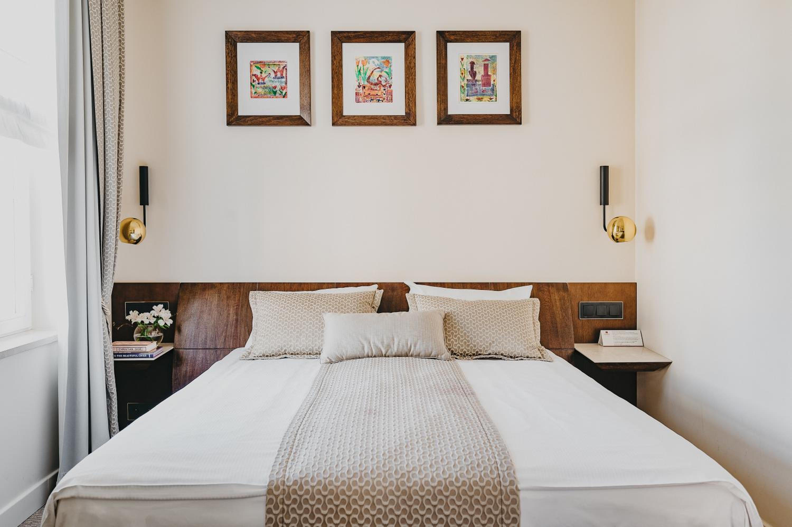 Classic Double Room - Photo 5