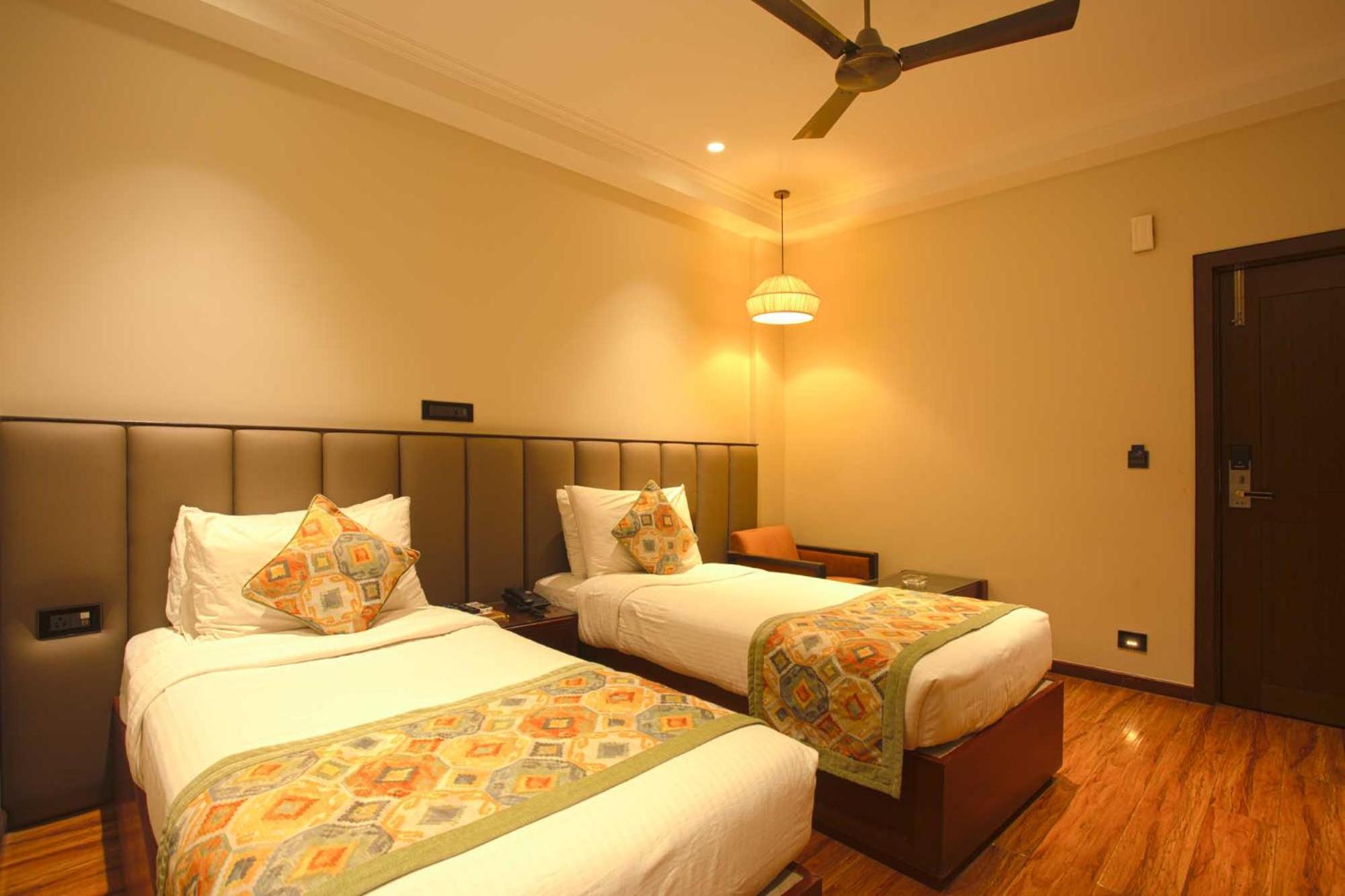 Deluxe Double or Twin Room photo 2