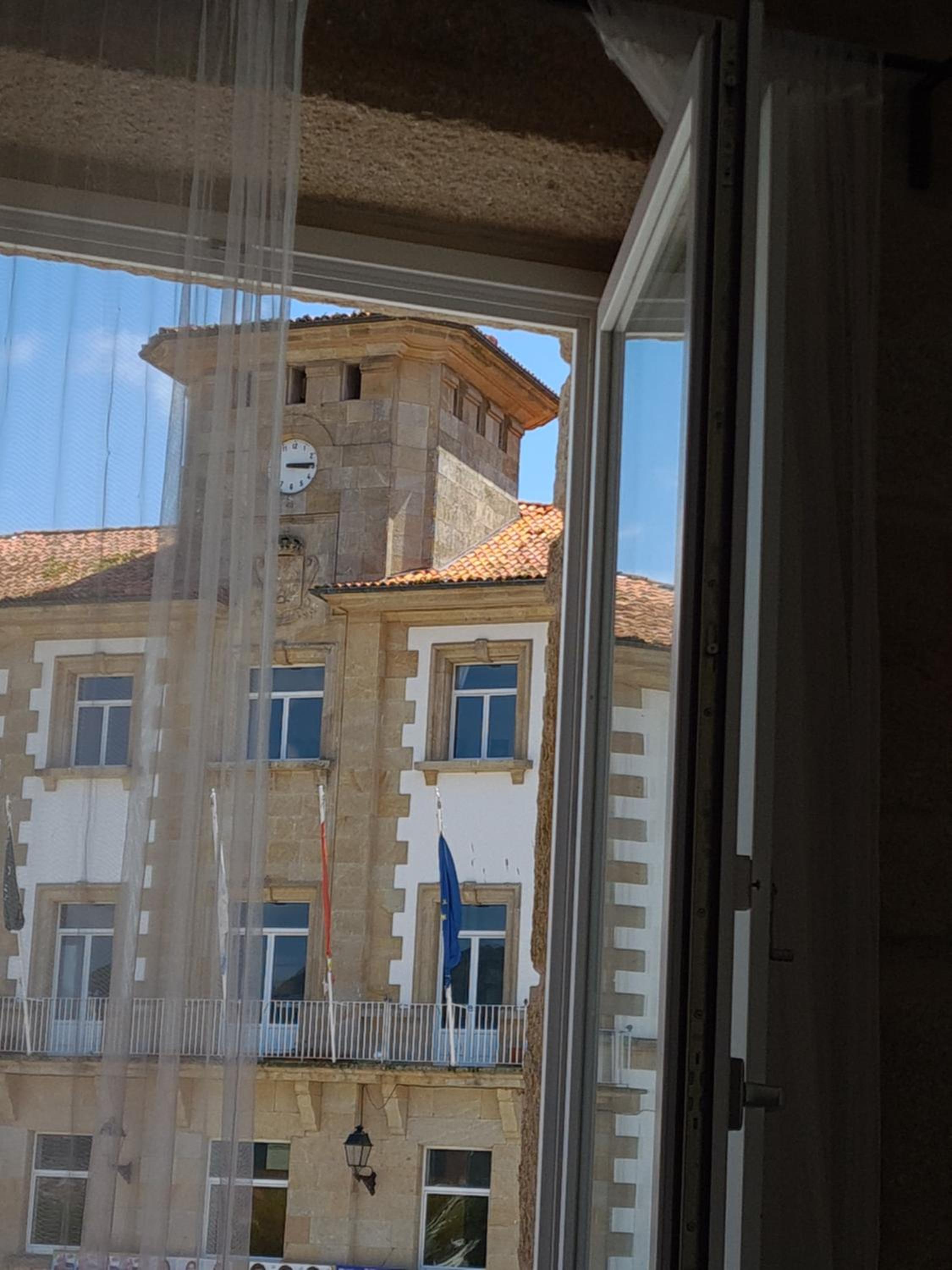 Deluxe Double Room with Balcony and Sea View photo 2