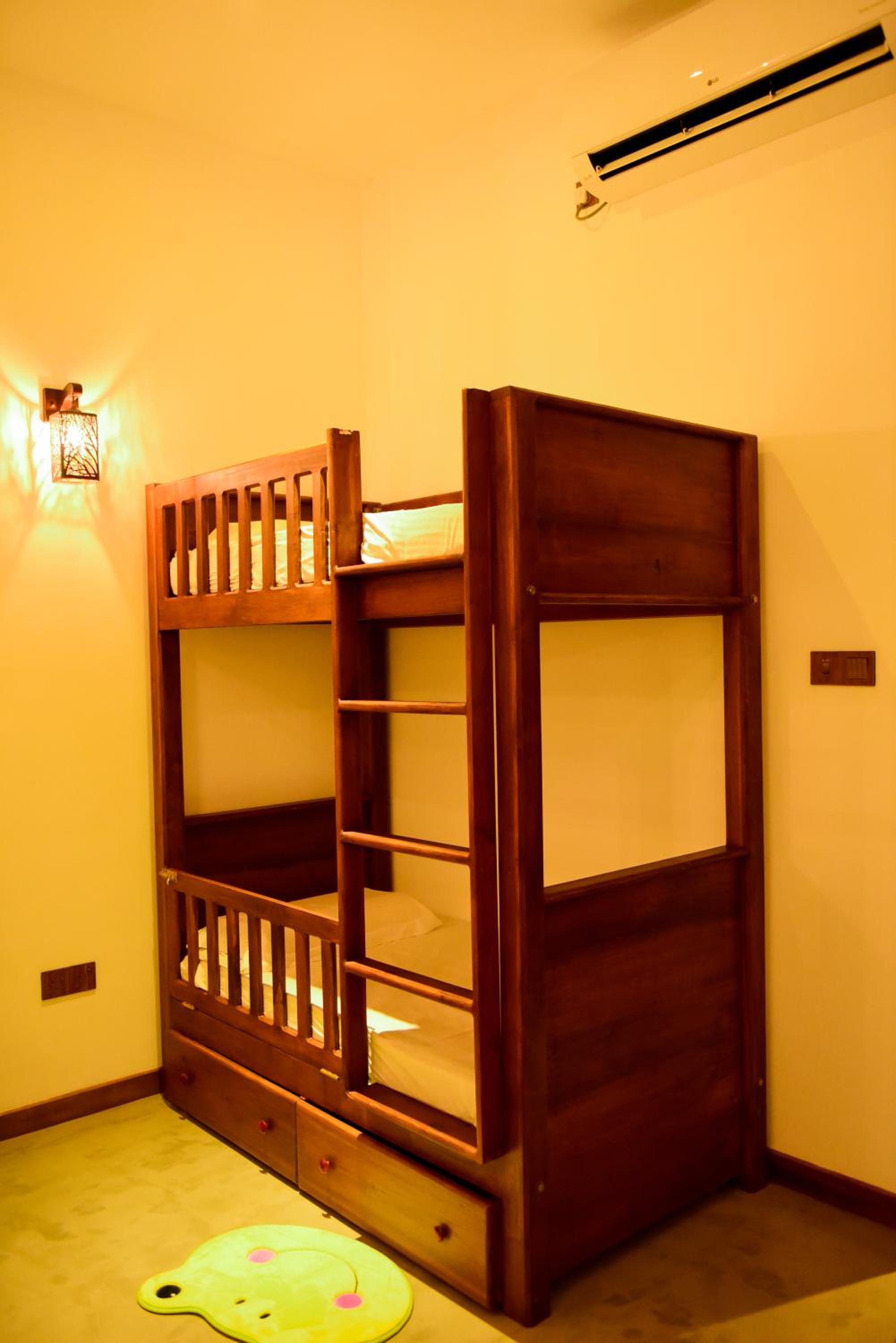 Deluxe Family Room - Photo 40