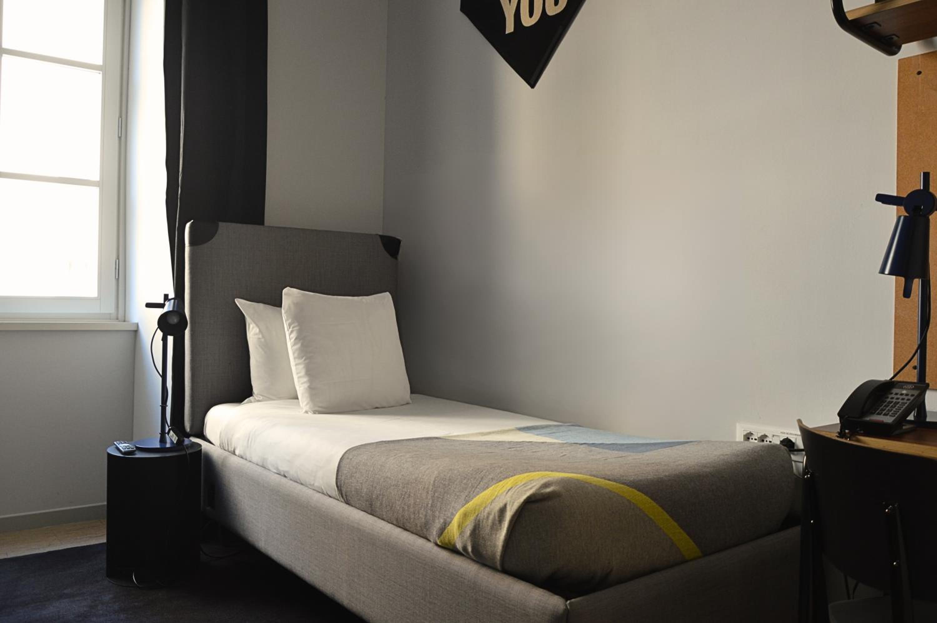 Economy Single Room