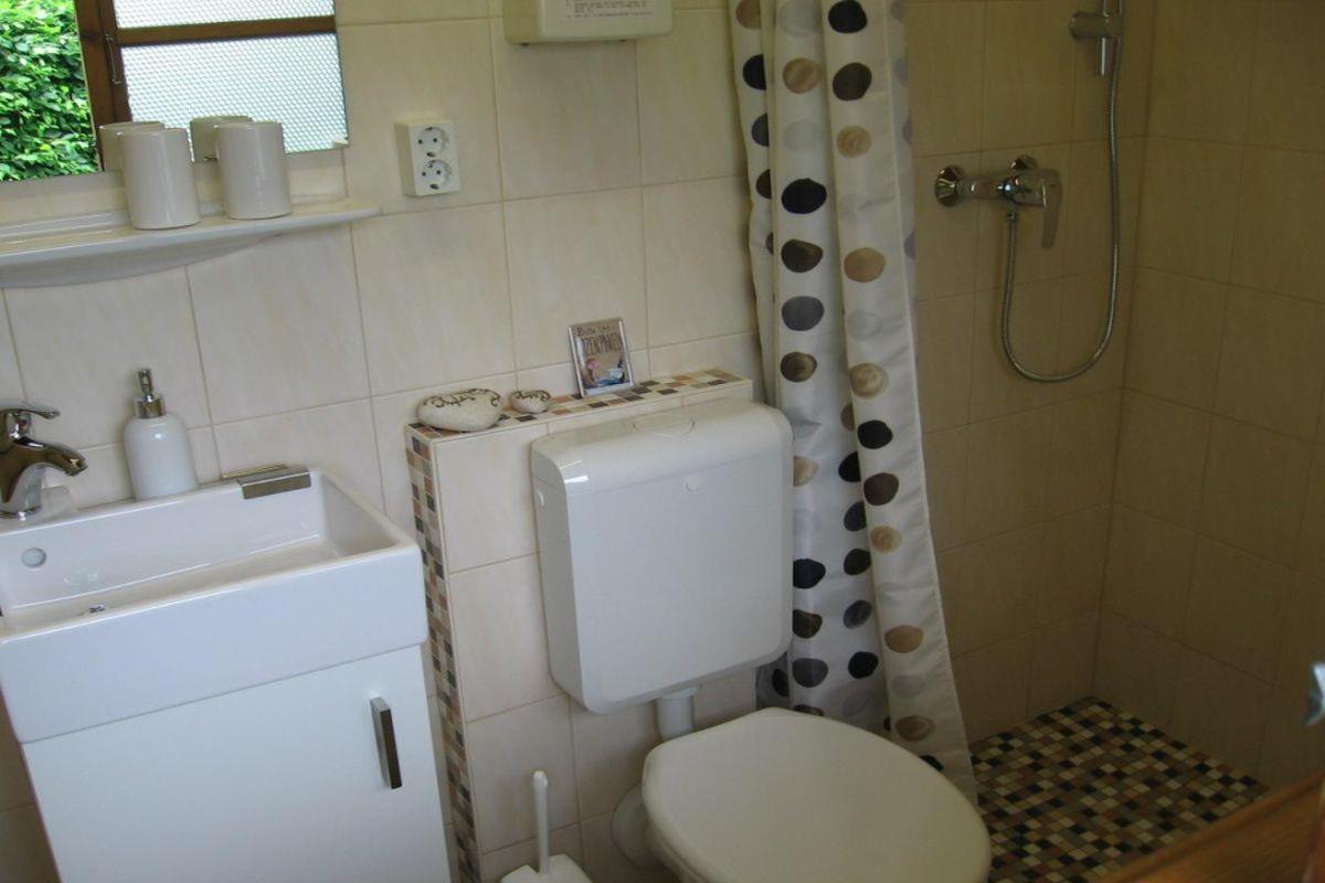Holiday Home With Shower photo 3