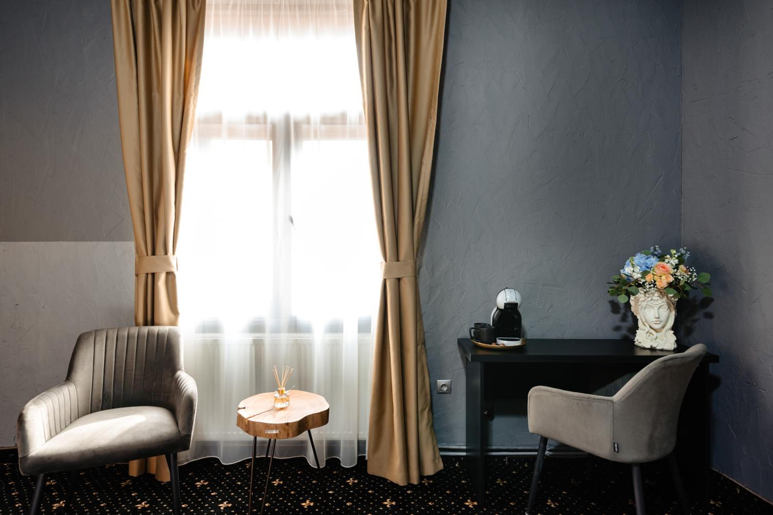 Superior Double Room - Photo 8