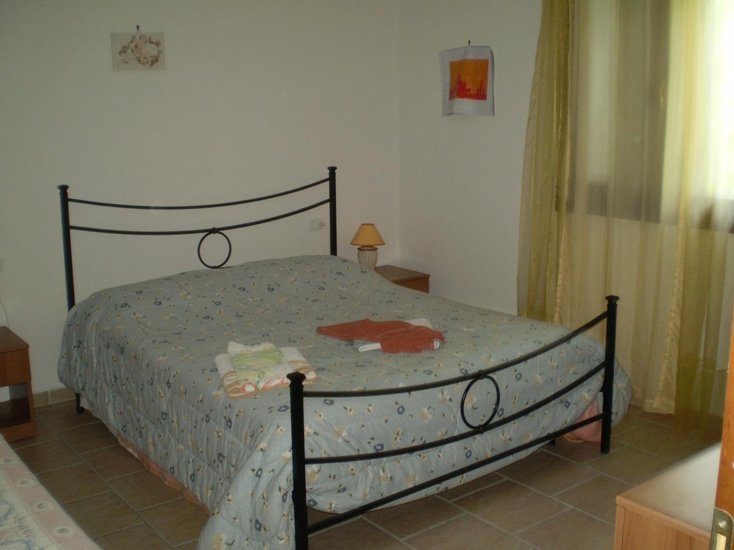 Deluxe Room (2 Adults + 1 Child) photo 1