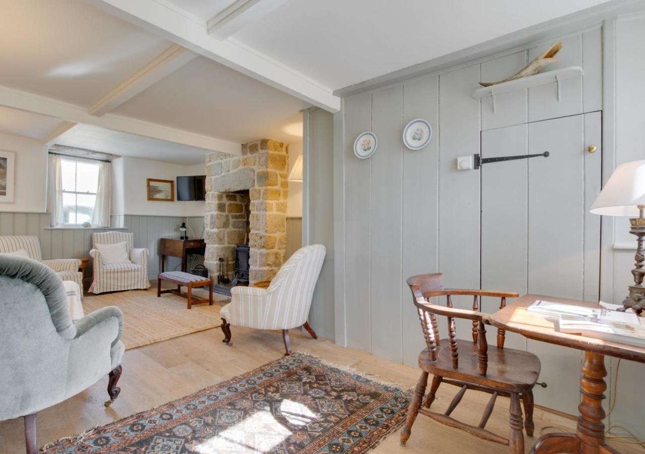 Four-Bedroom House photo 1