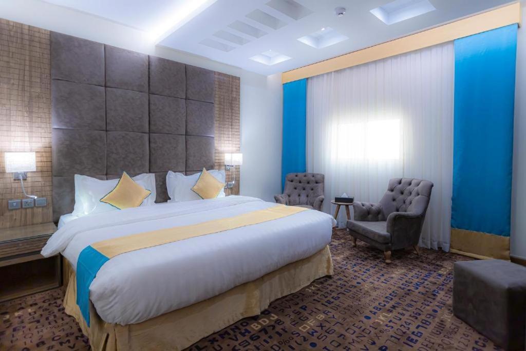 Standard Double or Twin Room - Photo 5