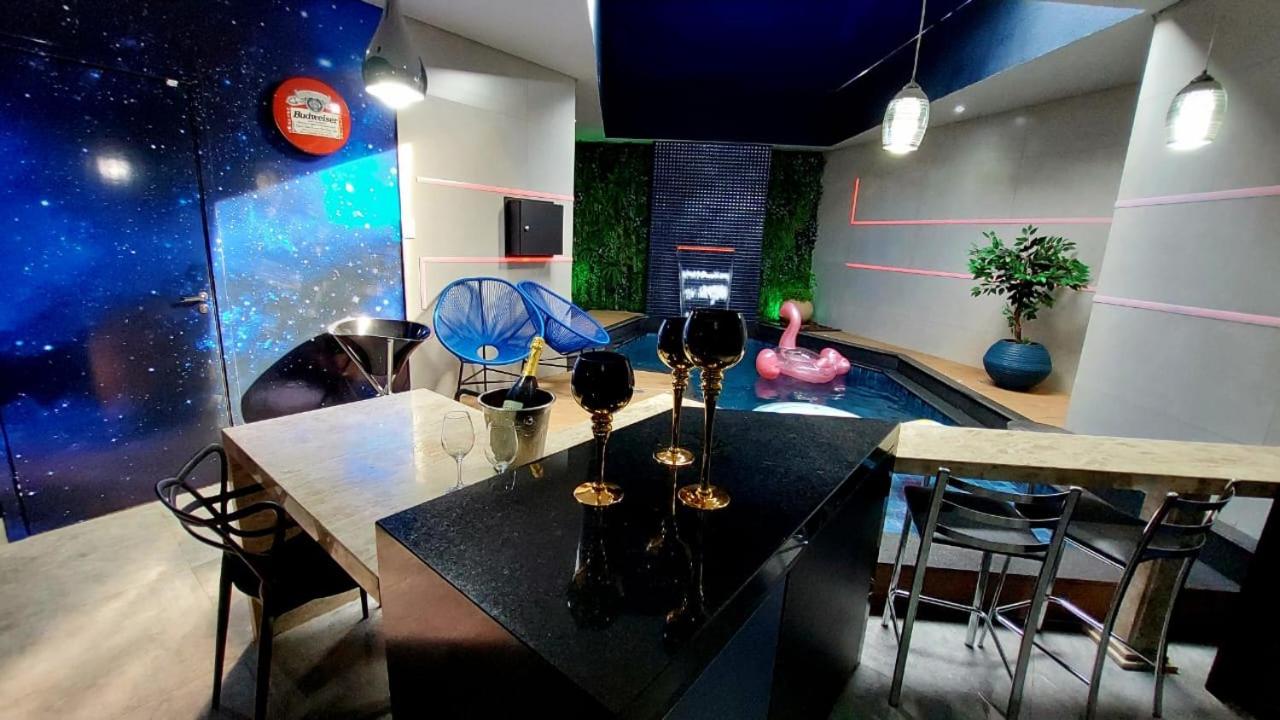 Suite with Private Pool - Photo 3