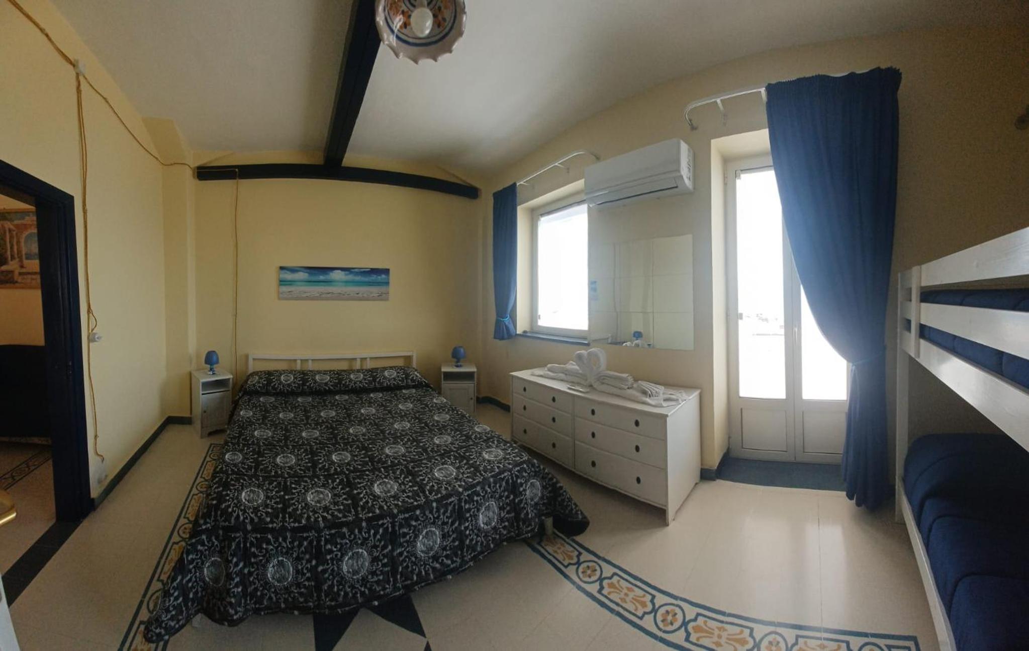 Apartment (2-4 Adults)
