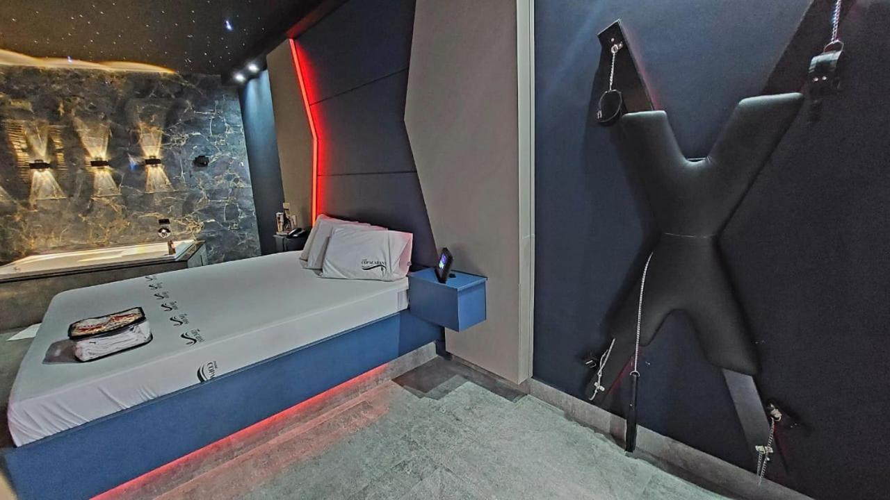 Suite with Private Pool - Photo 1
