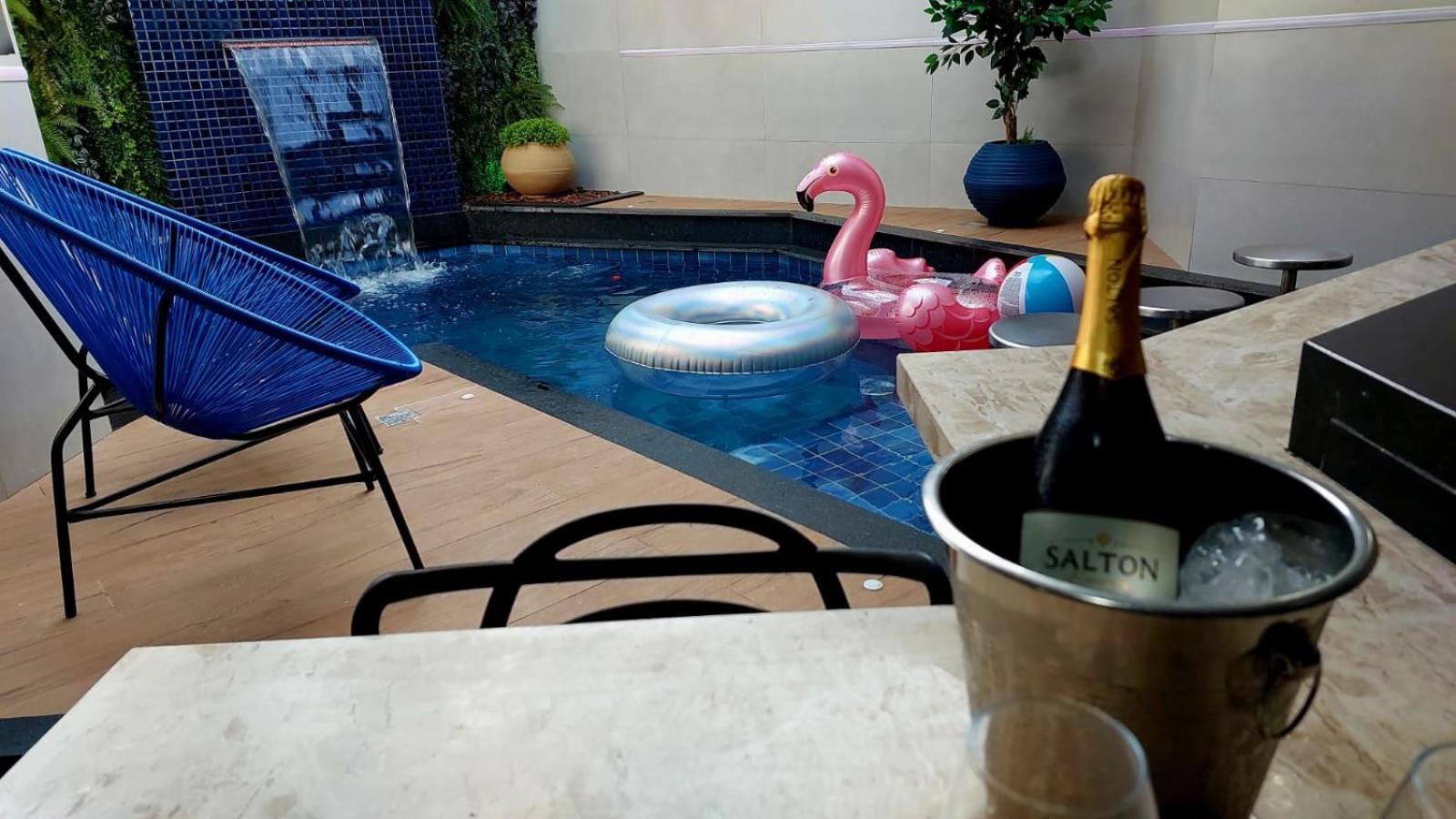 Suite with Private Pool - Photo 2