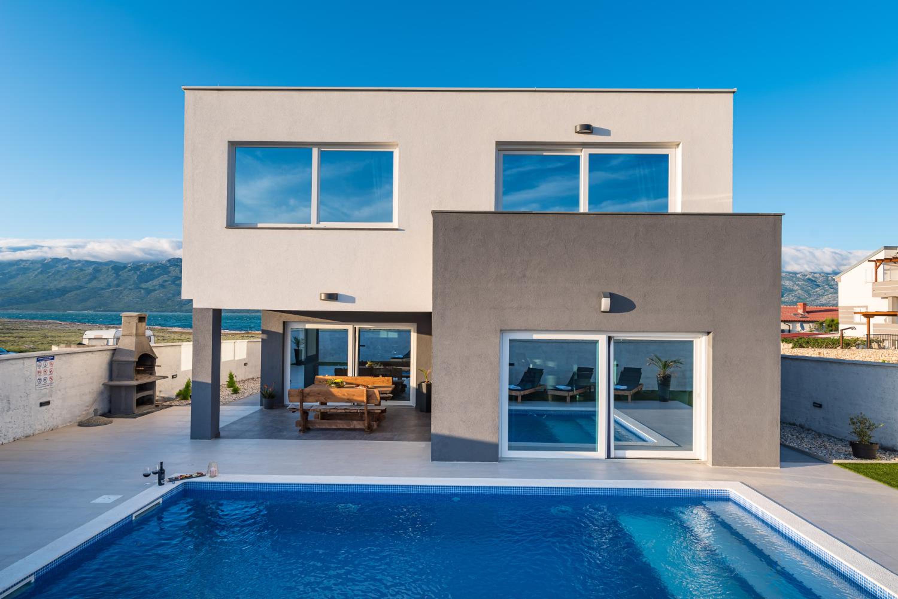 Three-Bedroom Villa photo 1