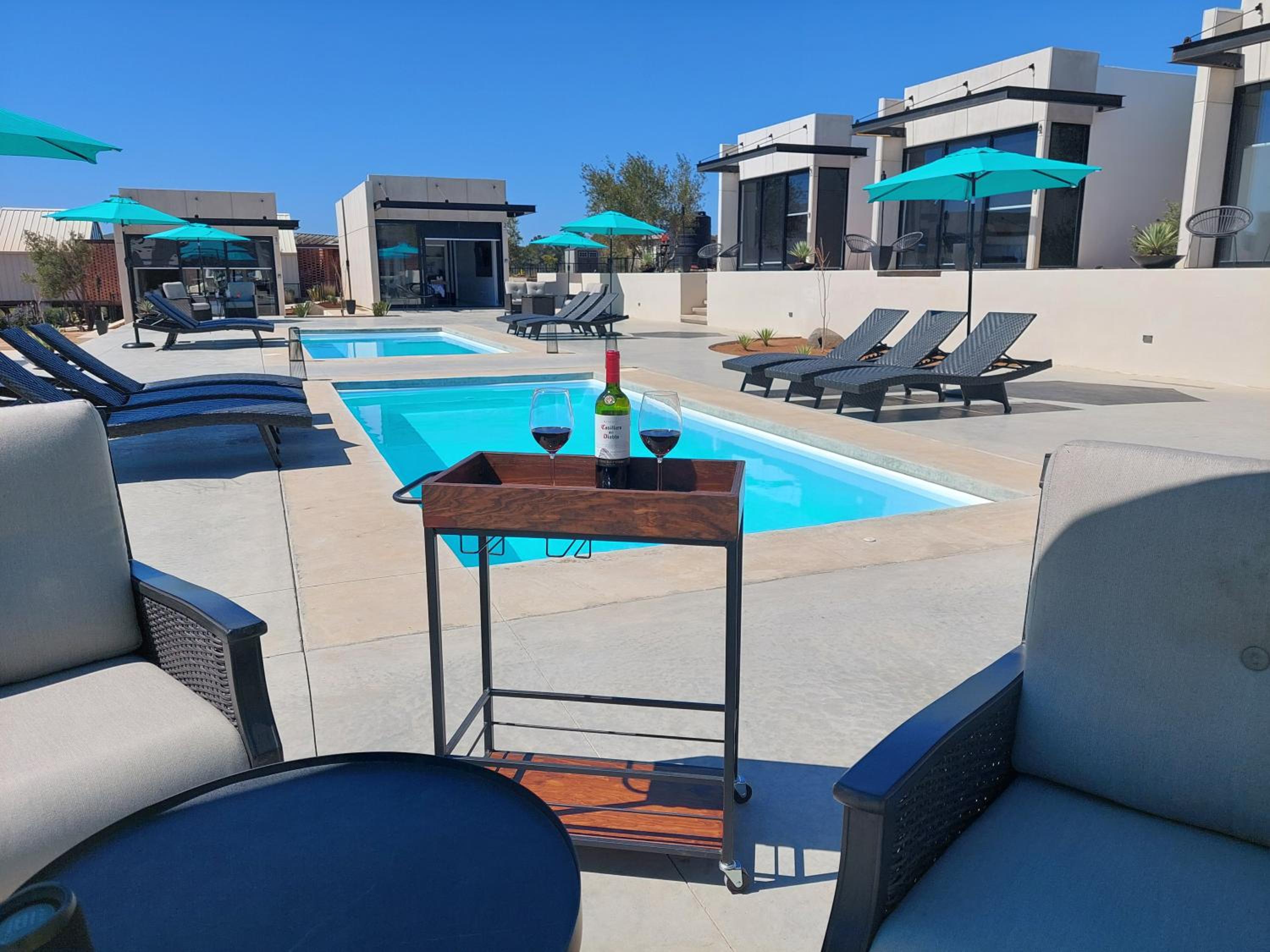 King Room With Pool View photo 3