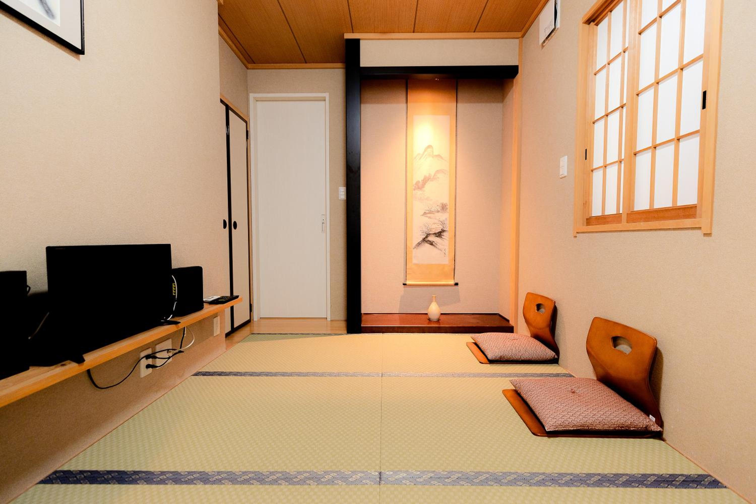 Apartment photo 1