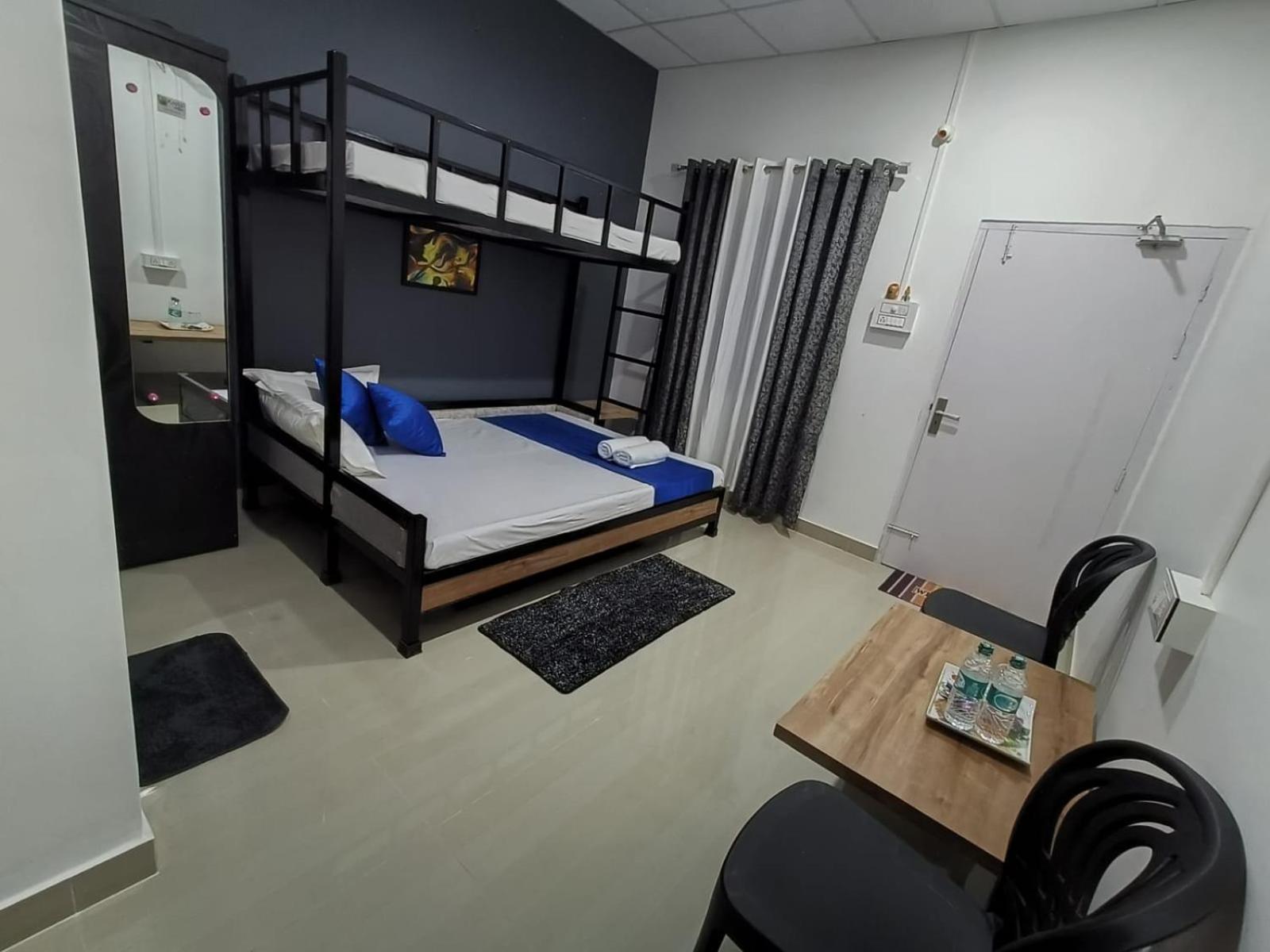 Deluxe Triple Room photo 3