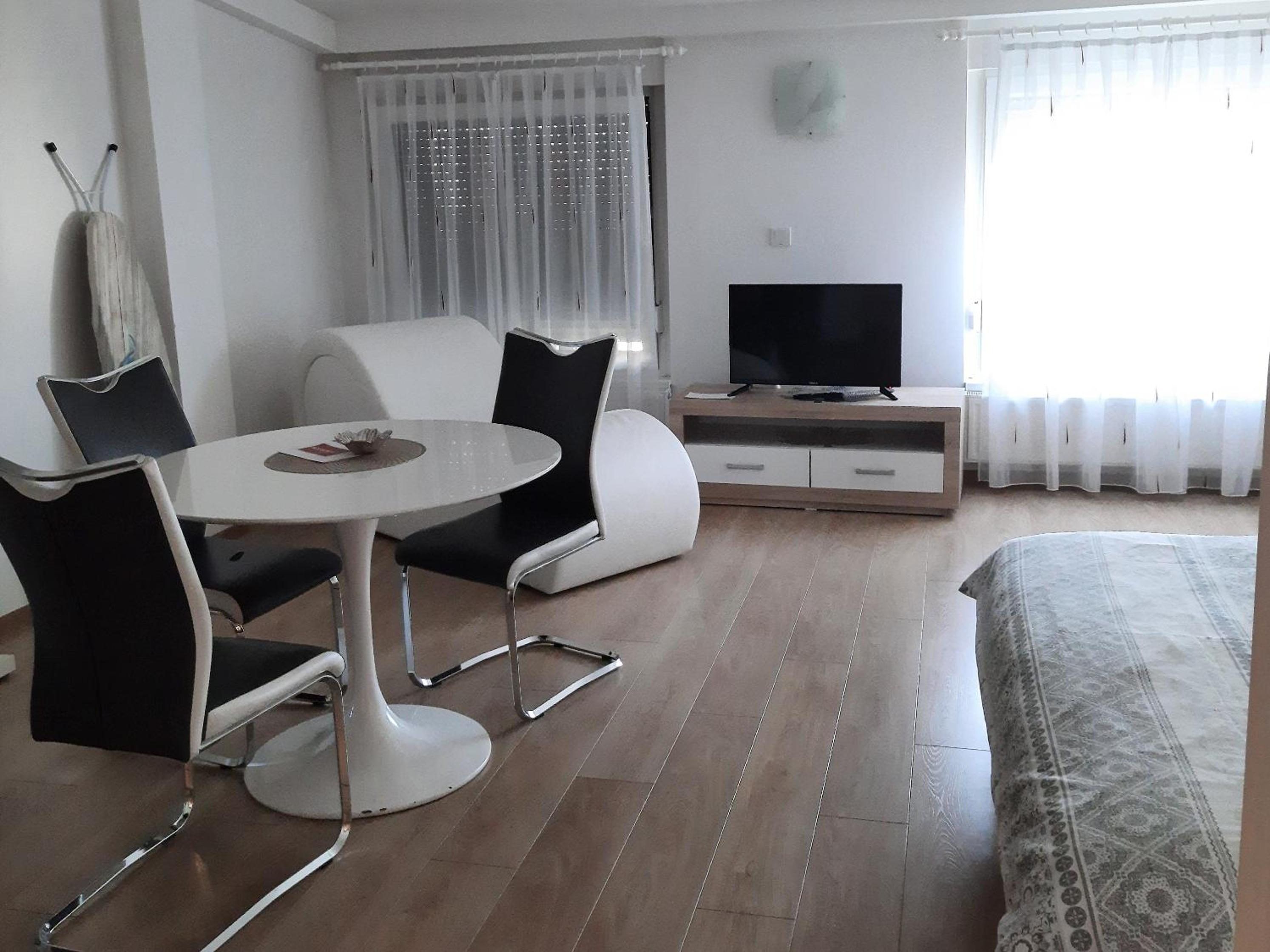 Apartment - Photo 21
