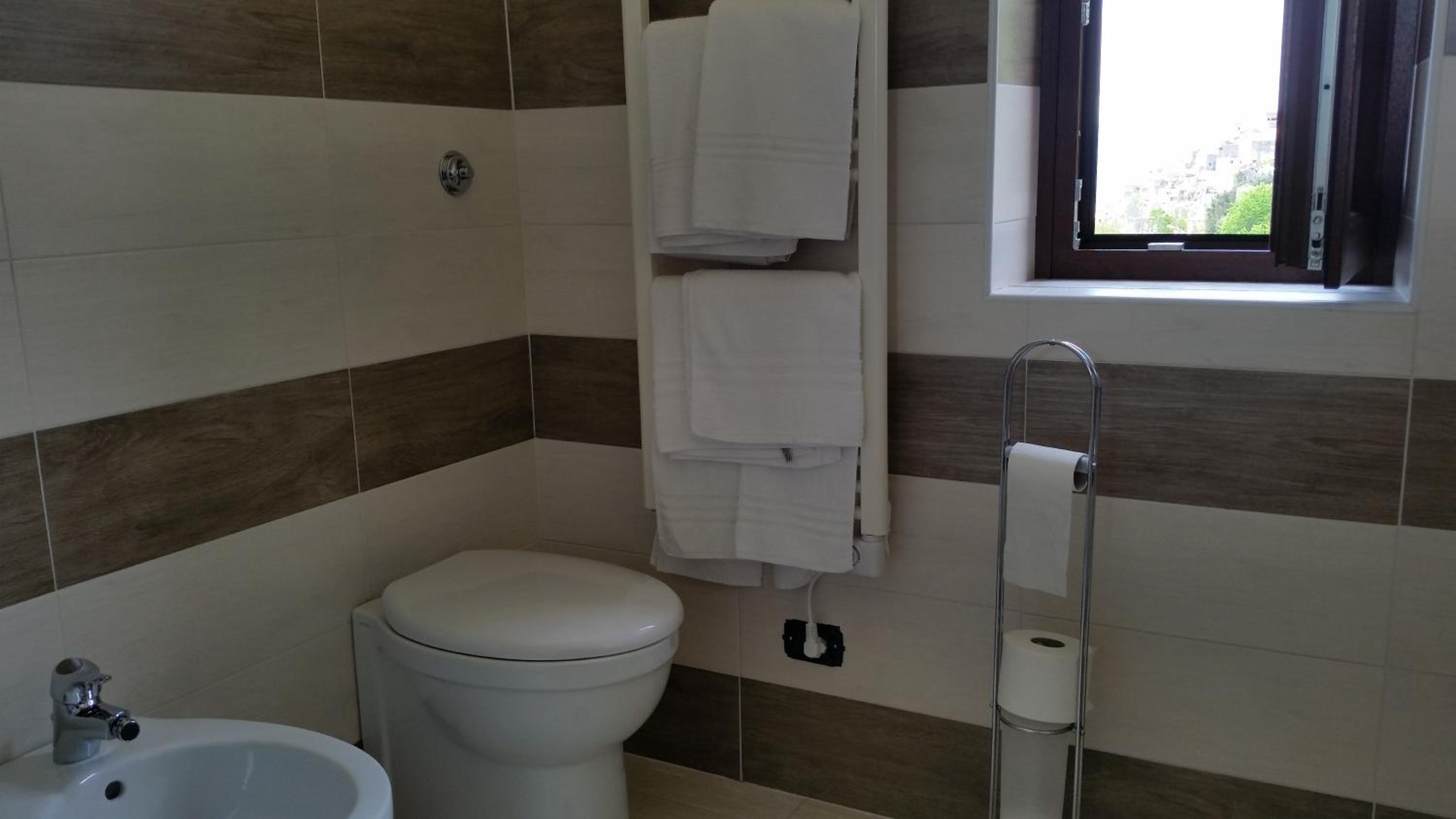 Large Double Room photo 2
