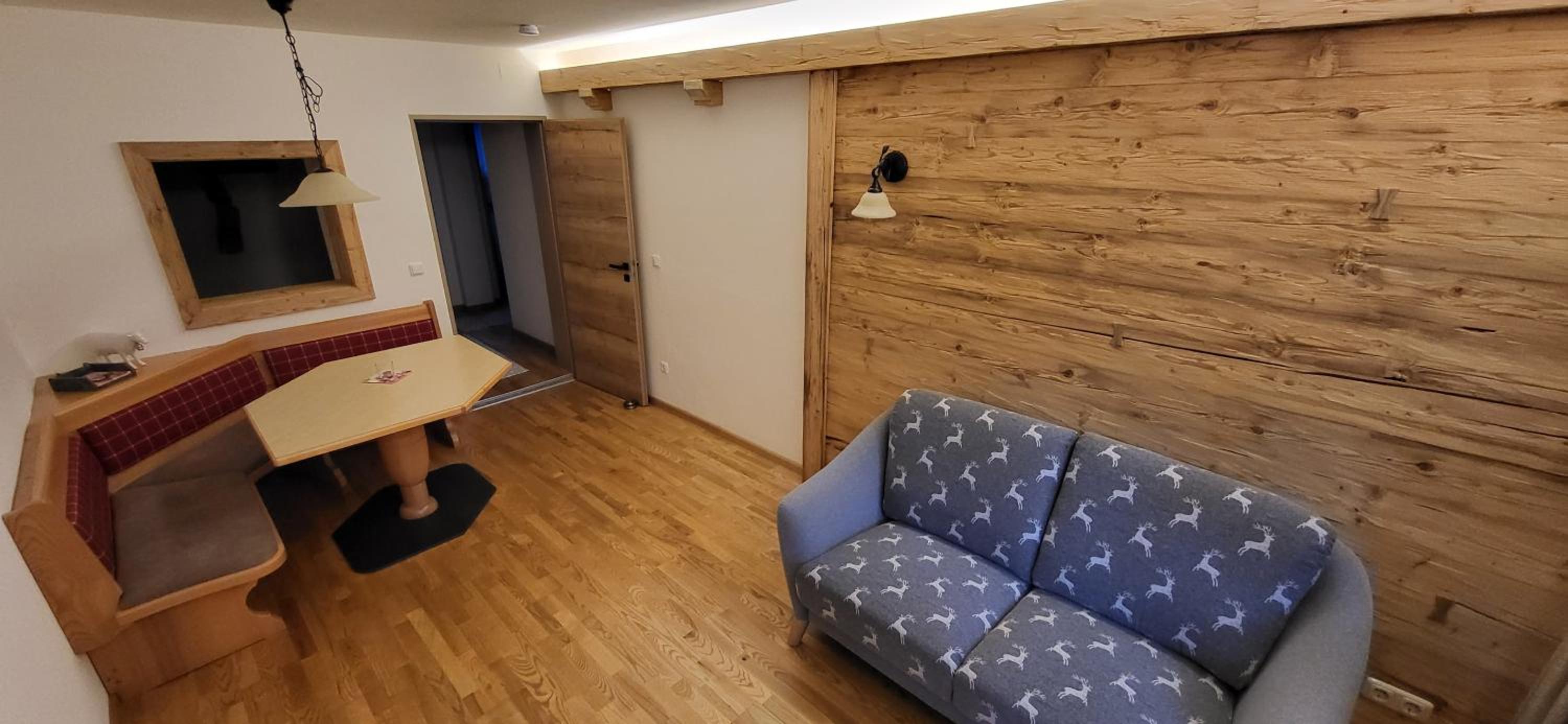 Apartment with Balcony photo 1