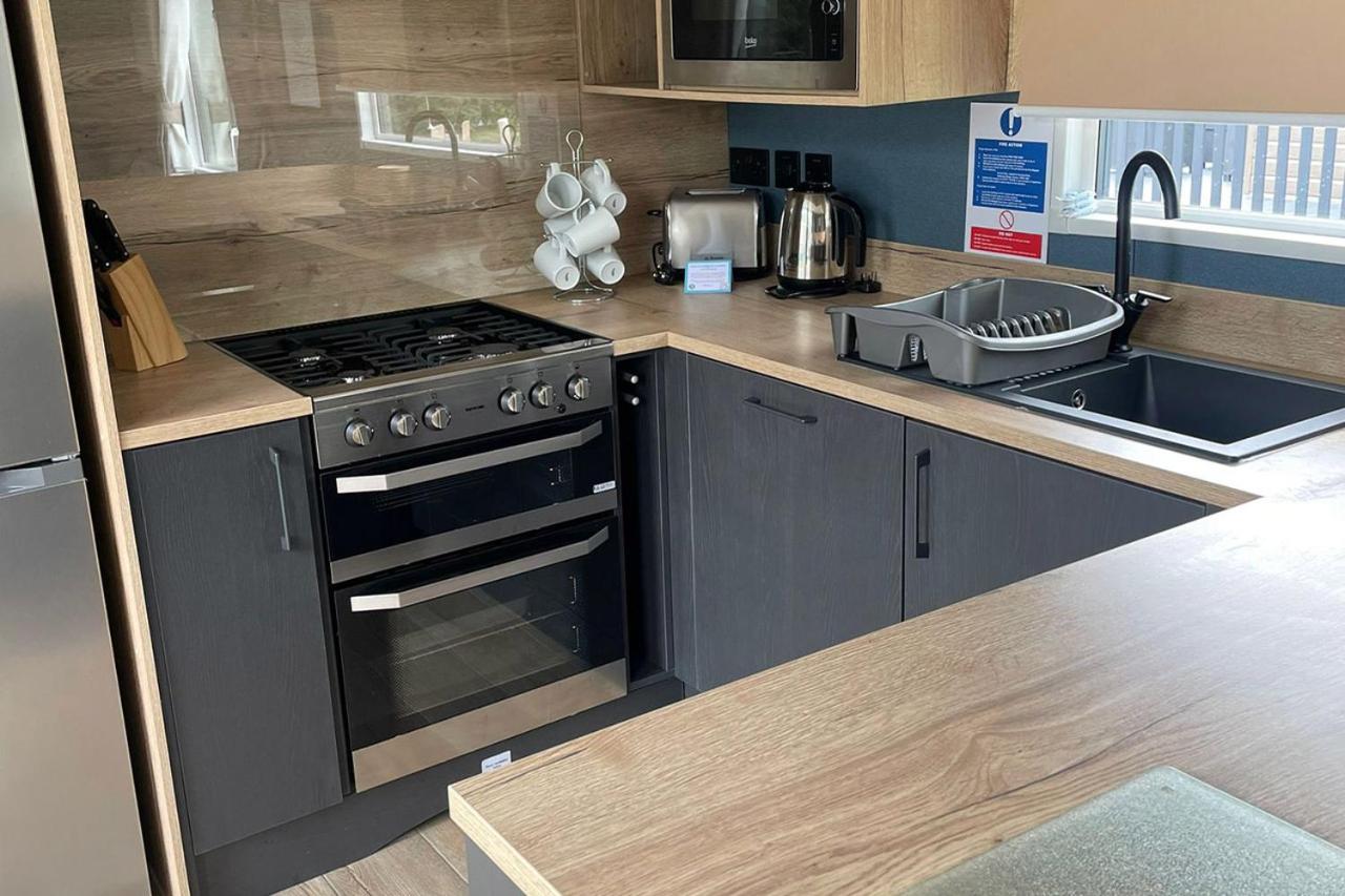  Oakwood 7 Berth (5+2) Pet Friendly photo 3