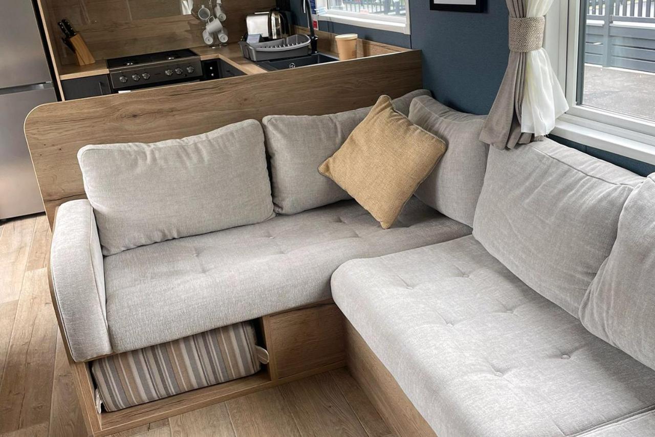  Oakwood 7 Berth (5+2) Pet Friendly photo 2
