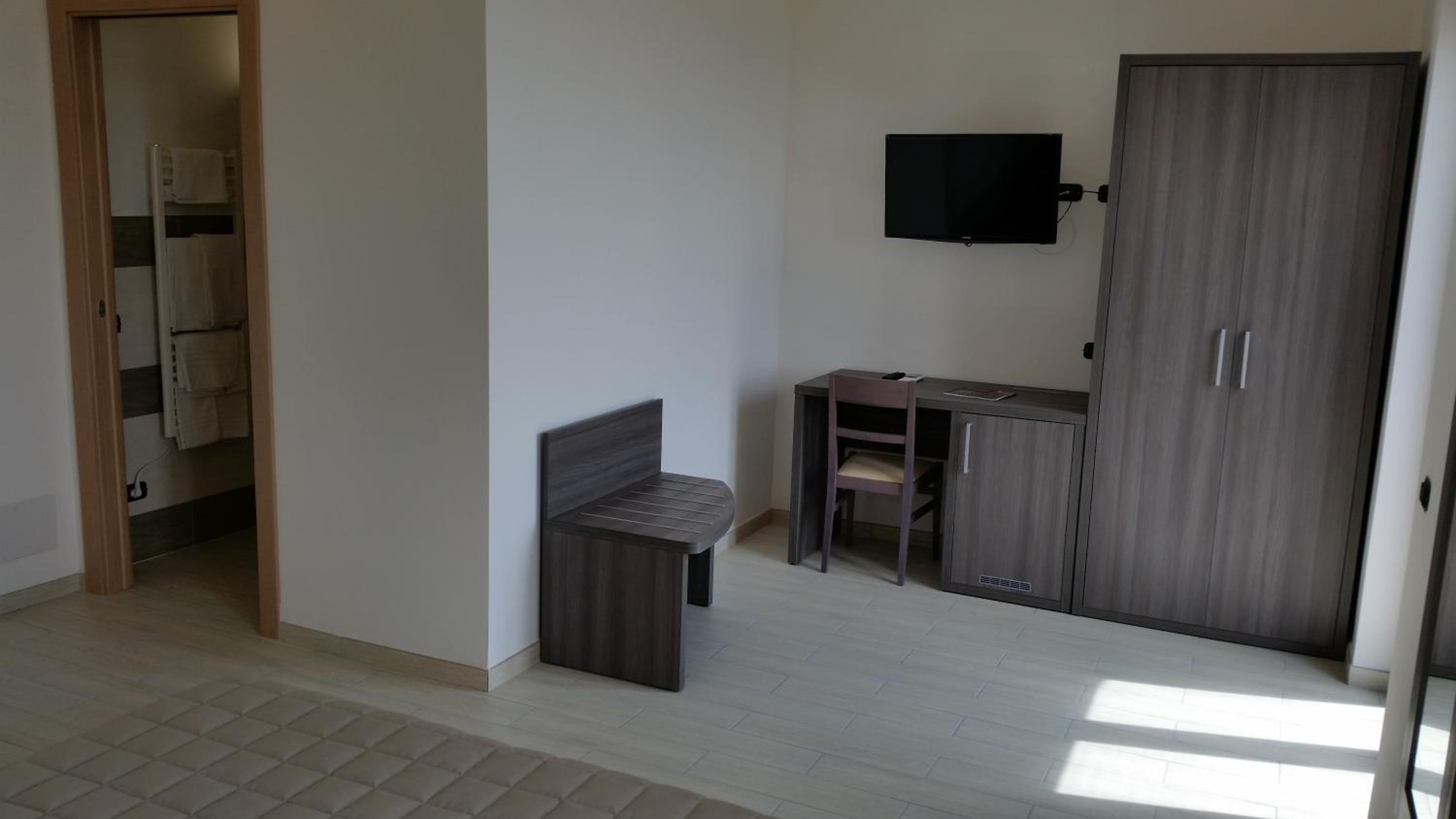Junior Suite with Balcony photo 1