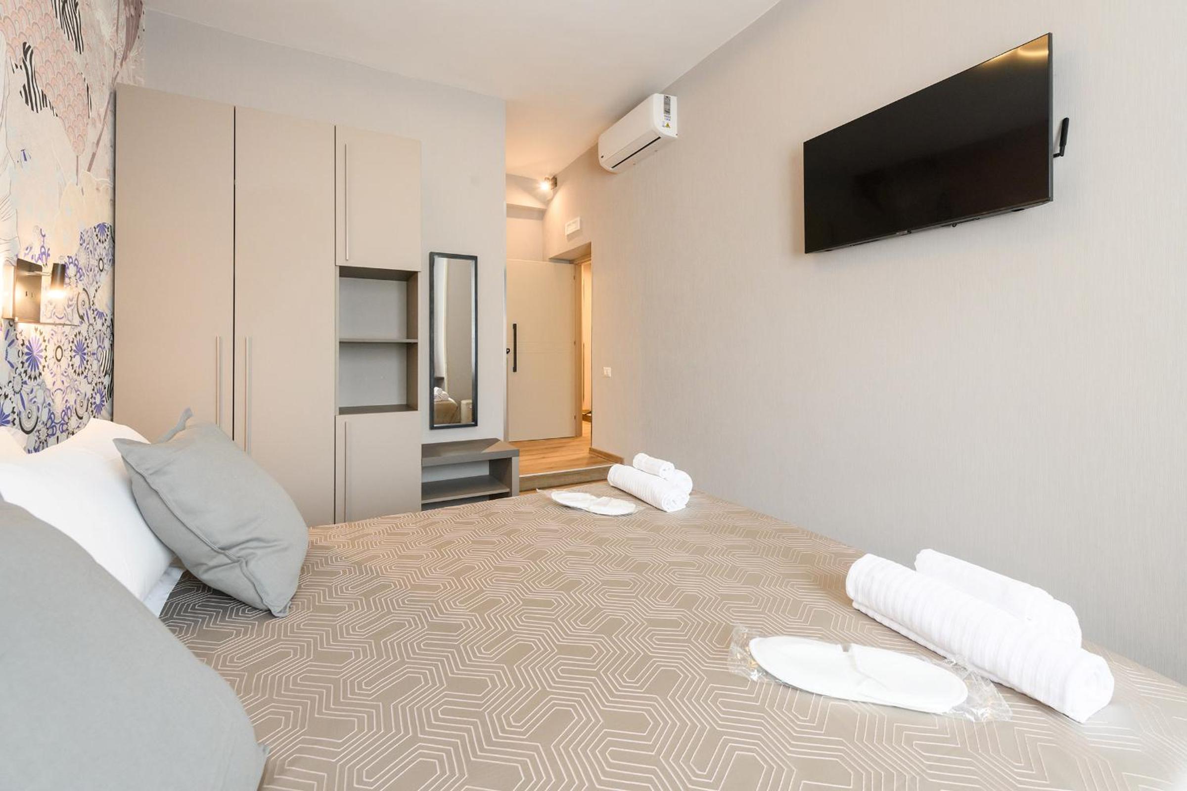 Deluxe Double Room photo 2