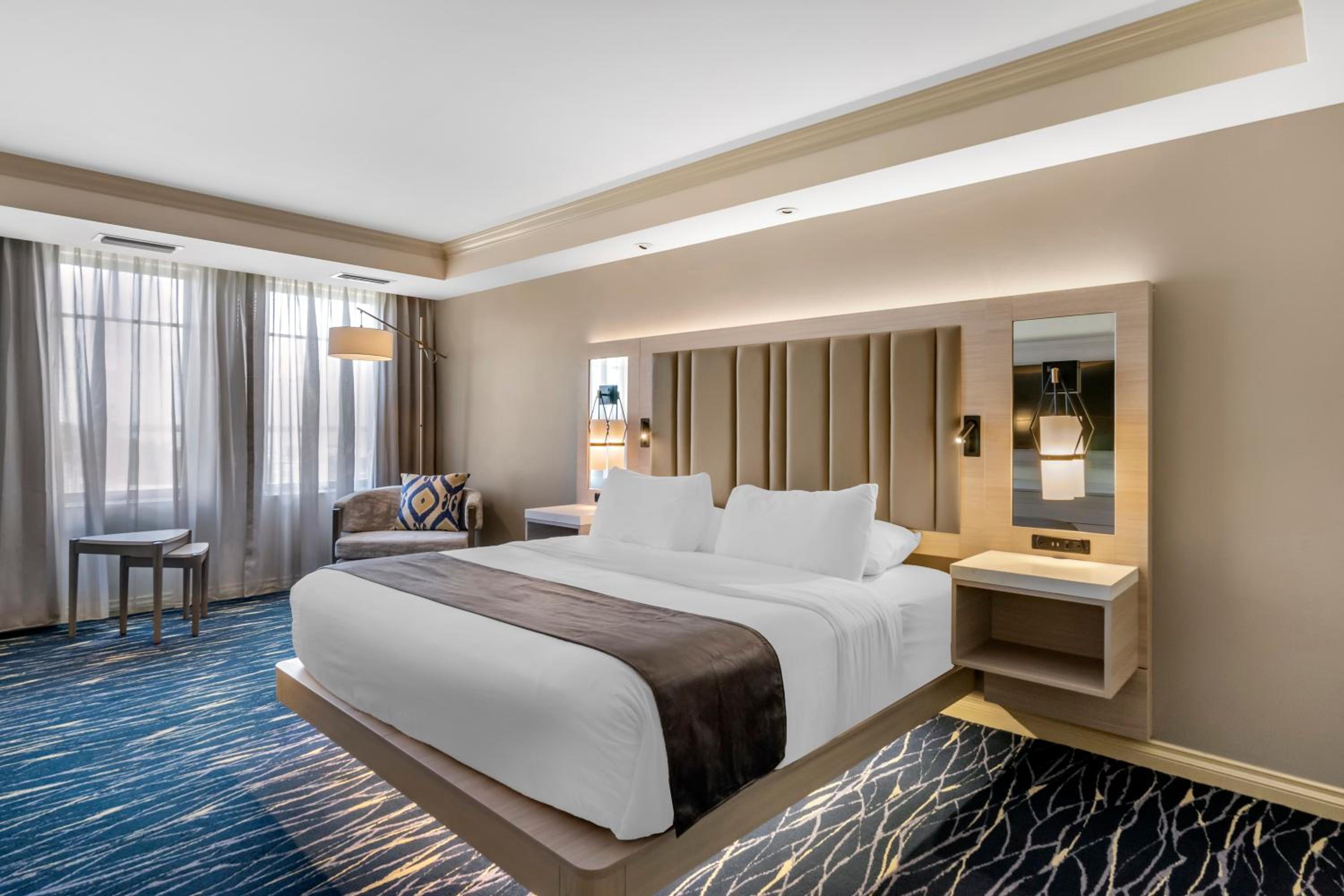King Room - Accessible/Non-Smoking - Photo 3