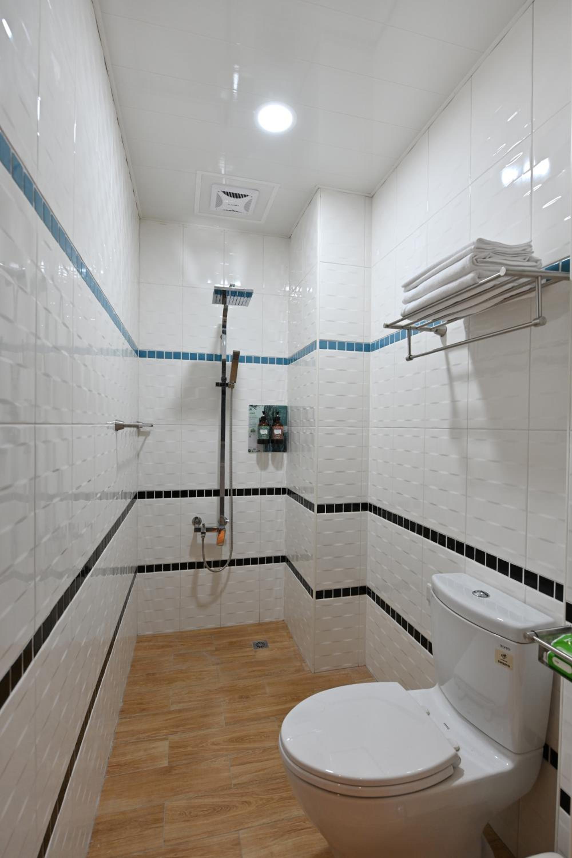 Duplex Suite - Photo 5
