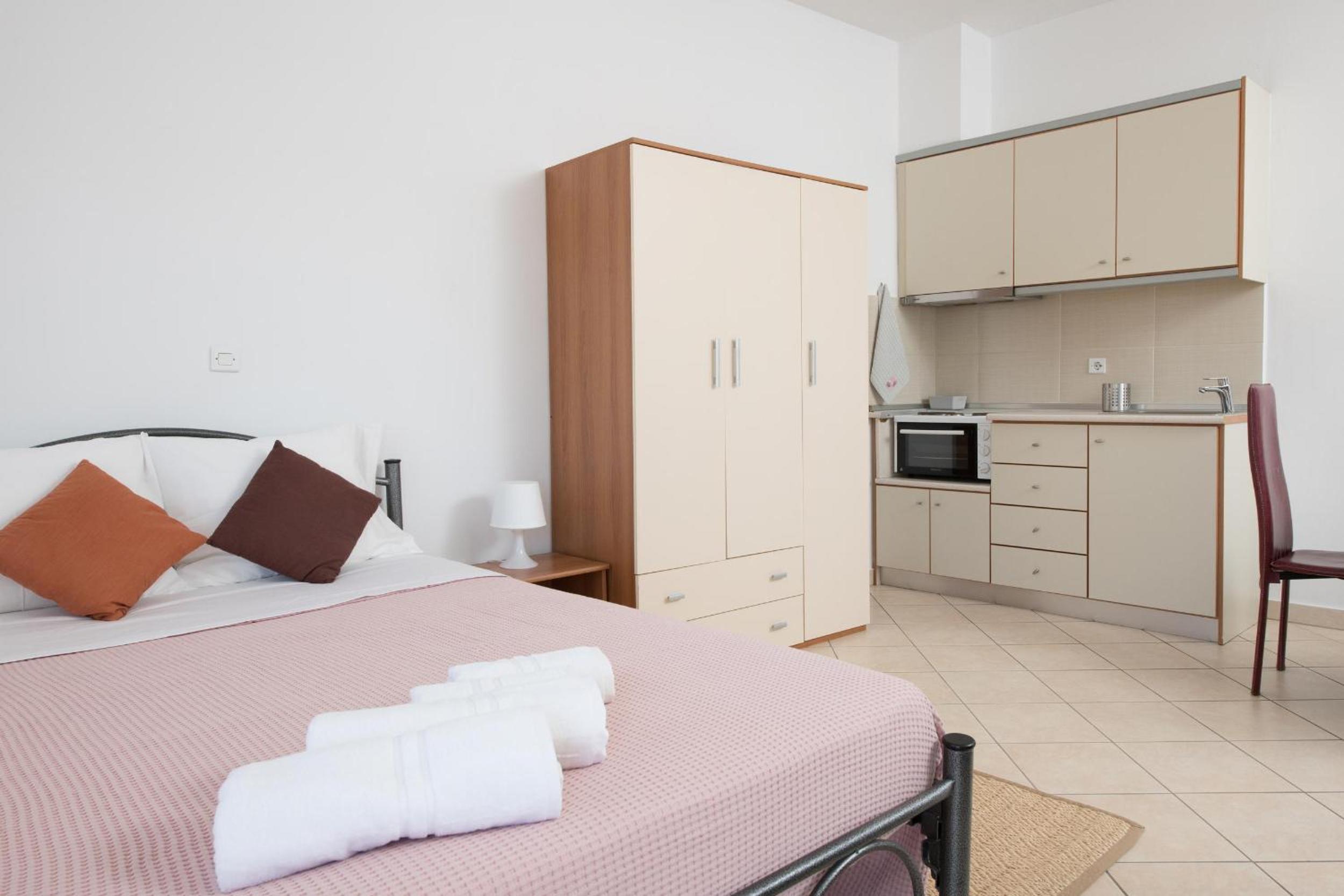 Studio Apartment with Sea View photo 1