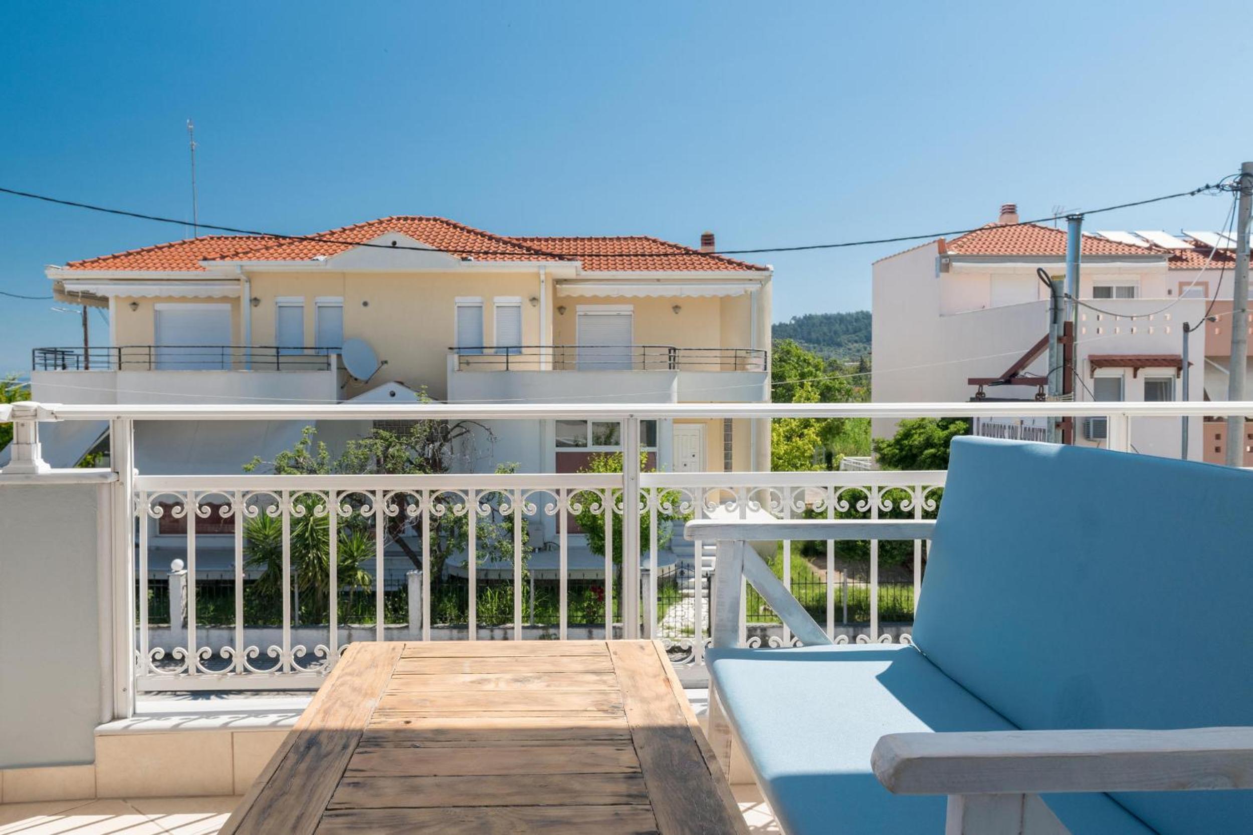 Studio Apartment with Sea View photo 2