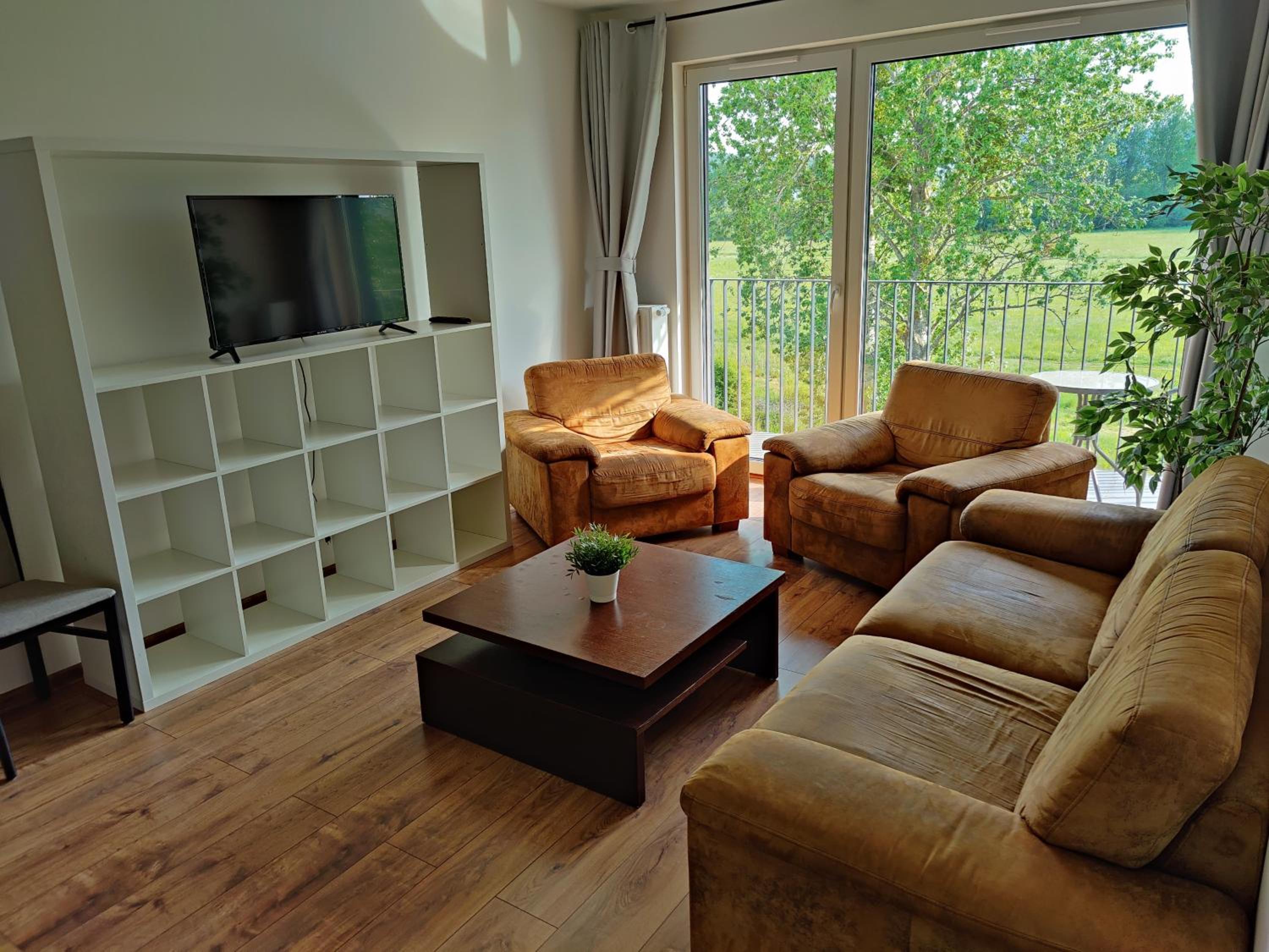 One-Bedroom Apartment - Photo 13