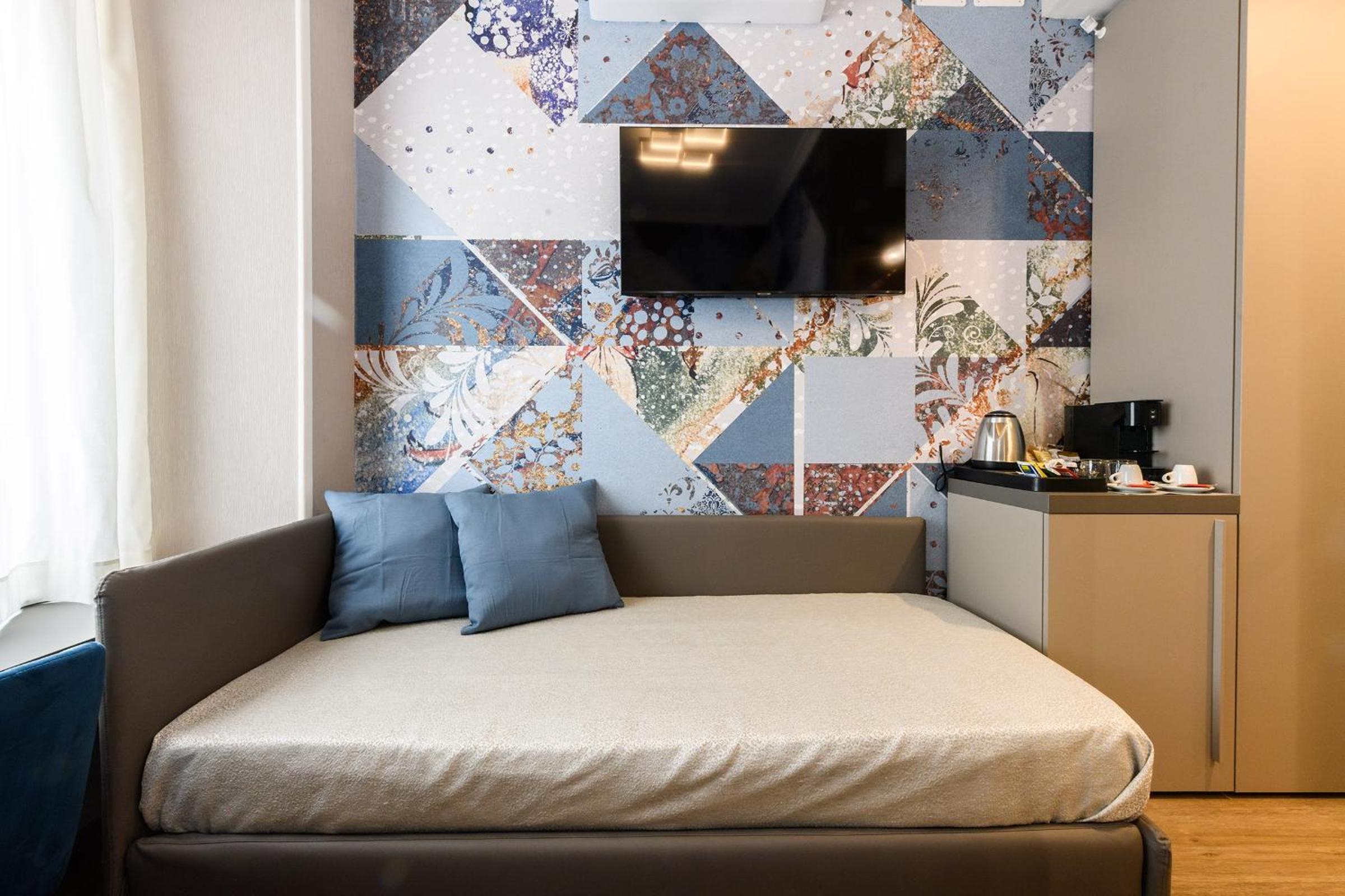 Single Room photo 2