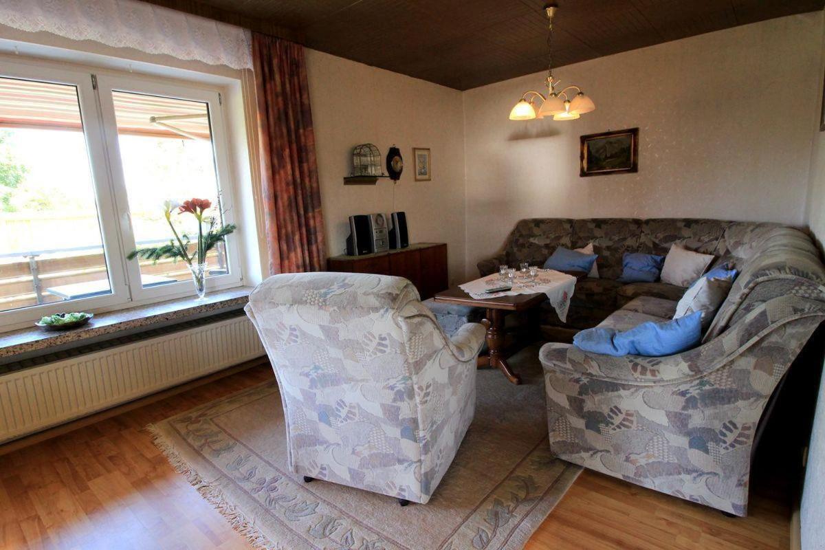 Two-Bedroom Apartment with Bath photo 2