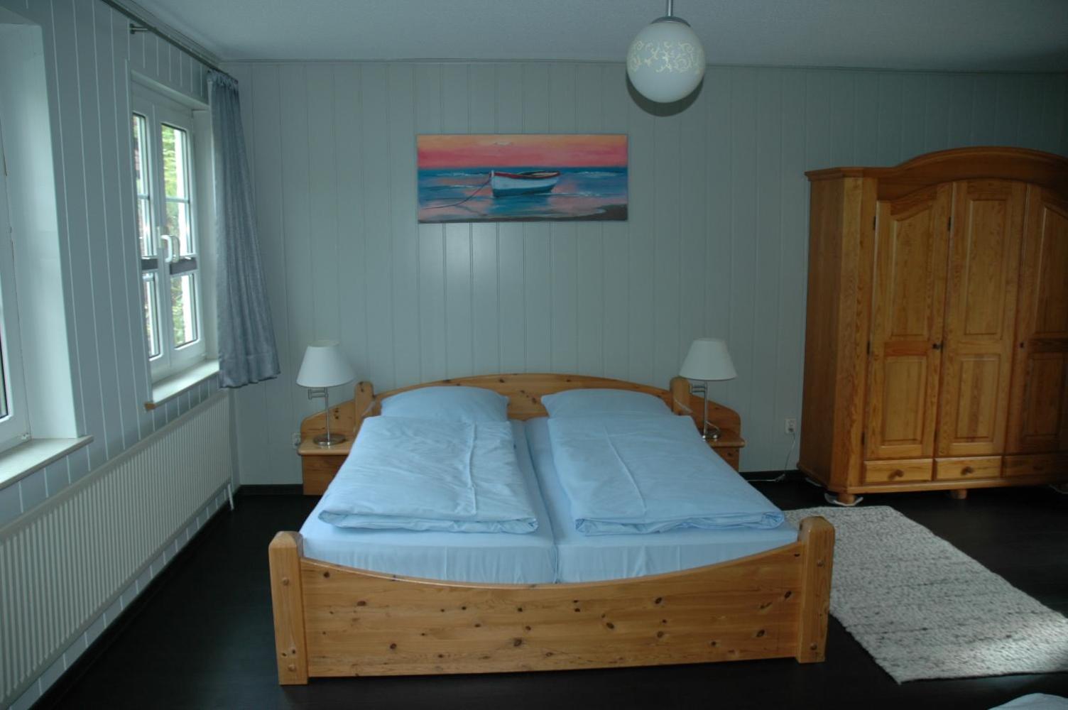Standard Twin Room - Photo 6