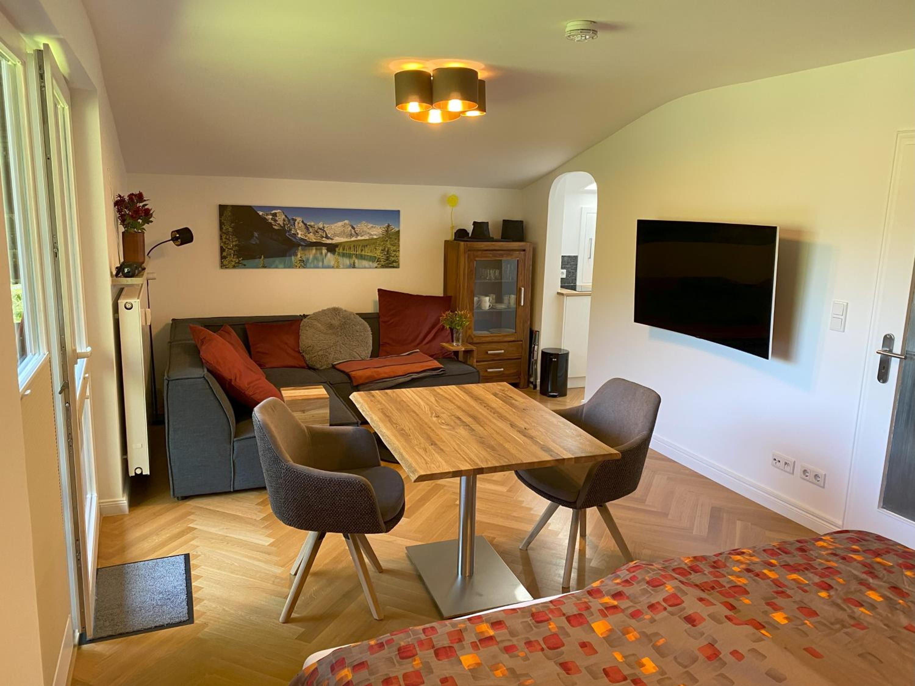 Apartment with Balcony photo 1