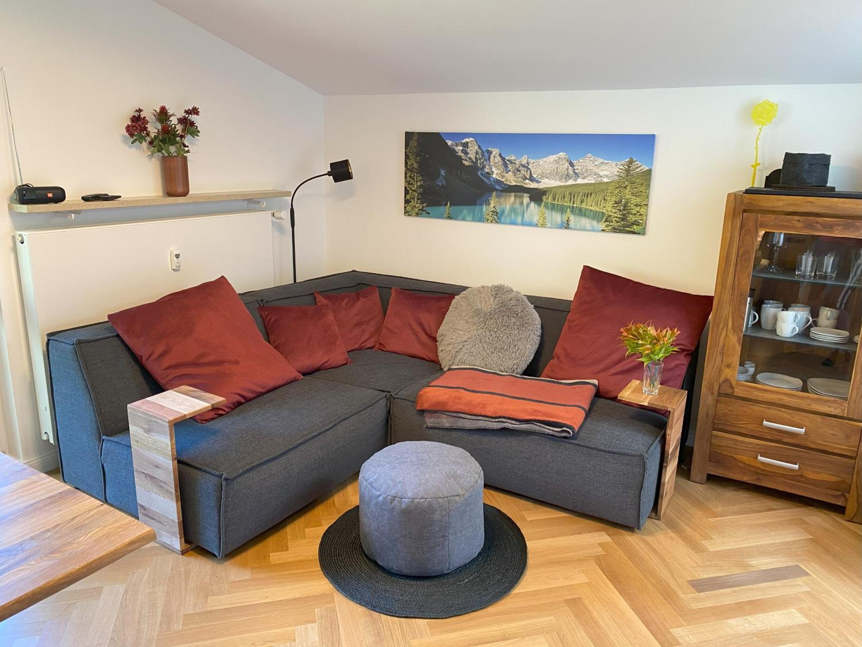 Apartment with Balcony photo 3