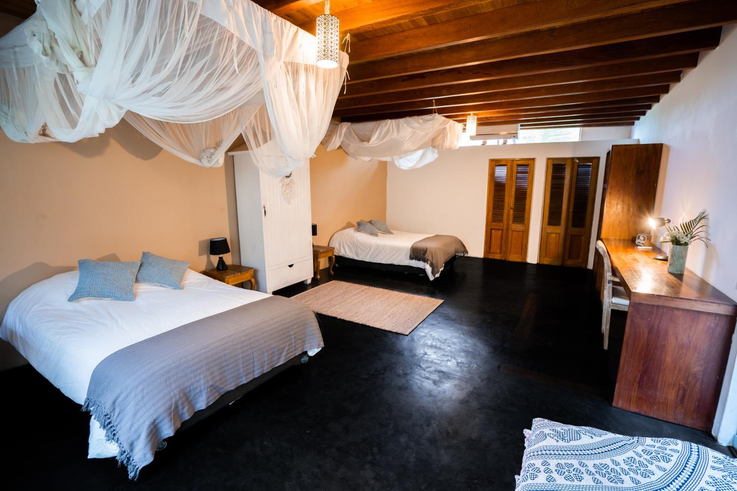 Twin Room with Two Double Beds with Garden View photo 3