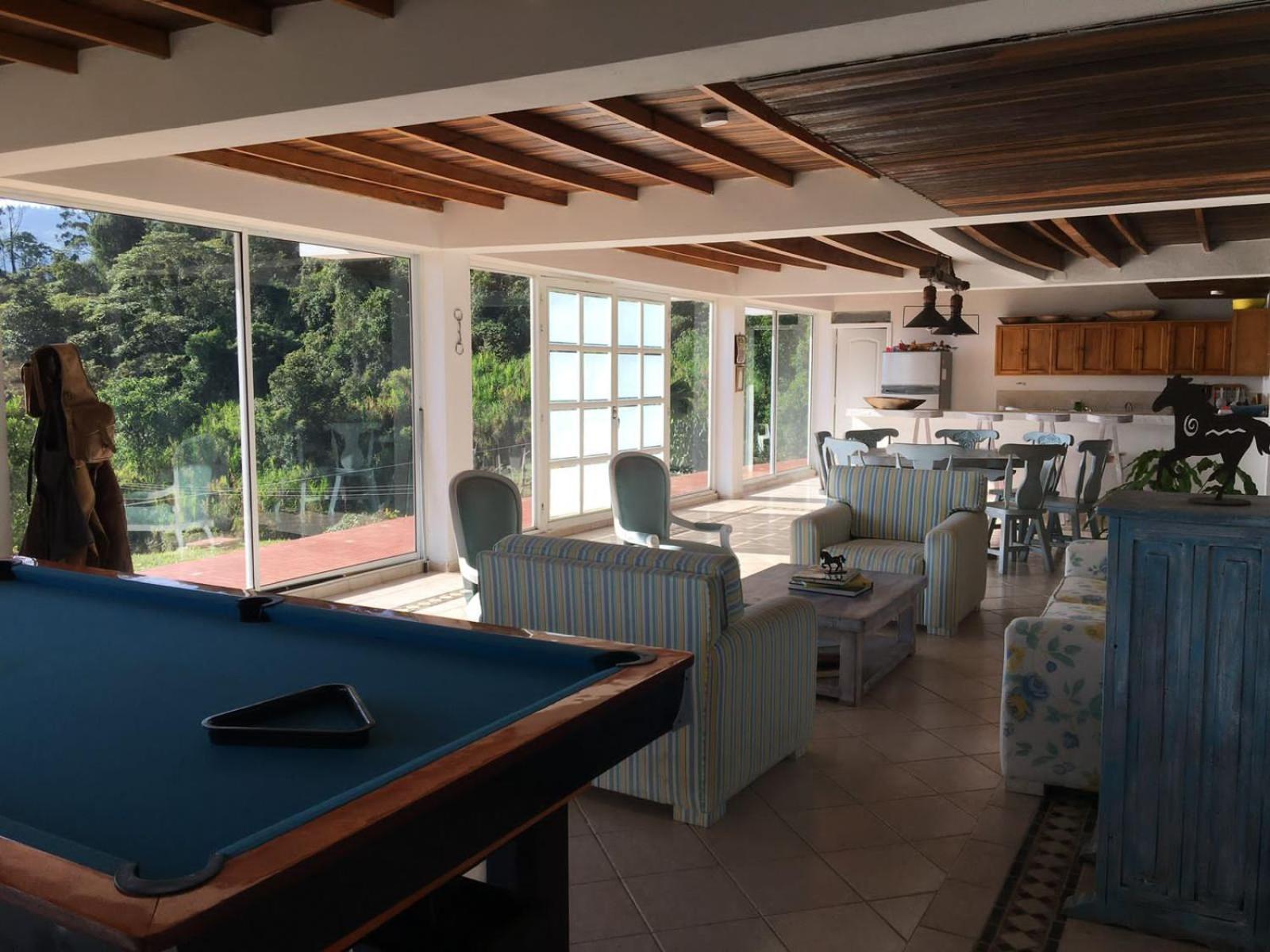 Four-Bedroom House photo 1